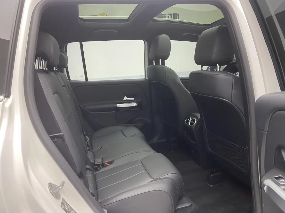 Mercedes-Benz GLB, 2023 23