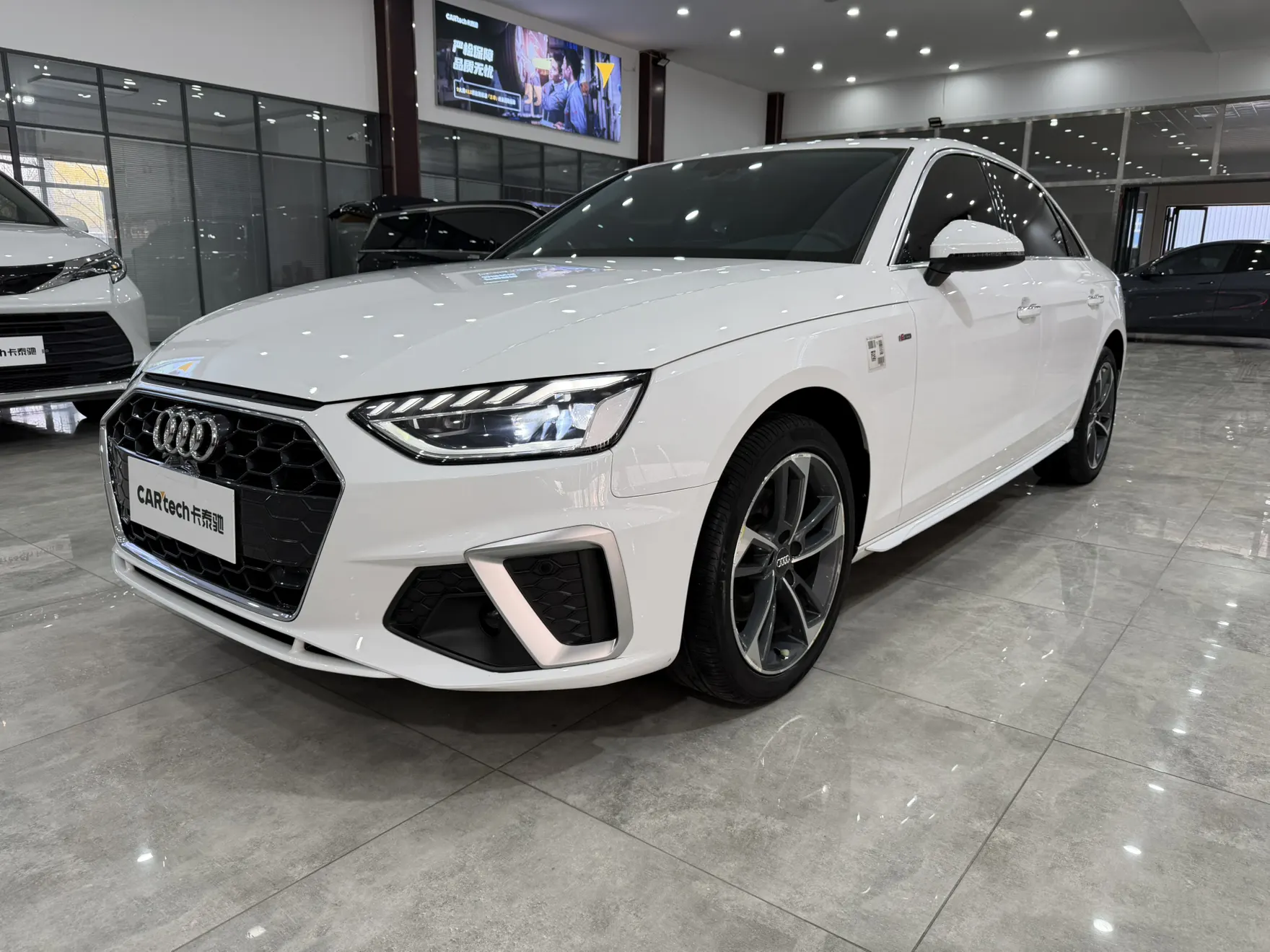 Audi A4L 40 TFSI