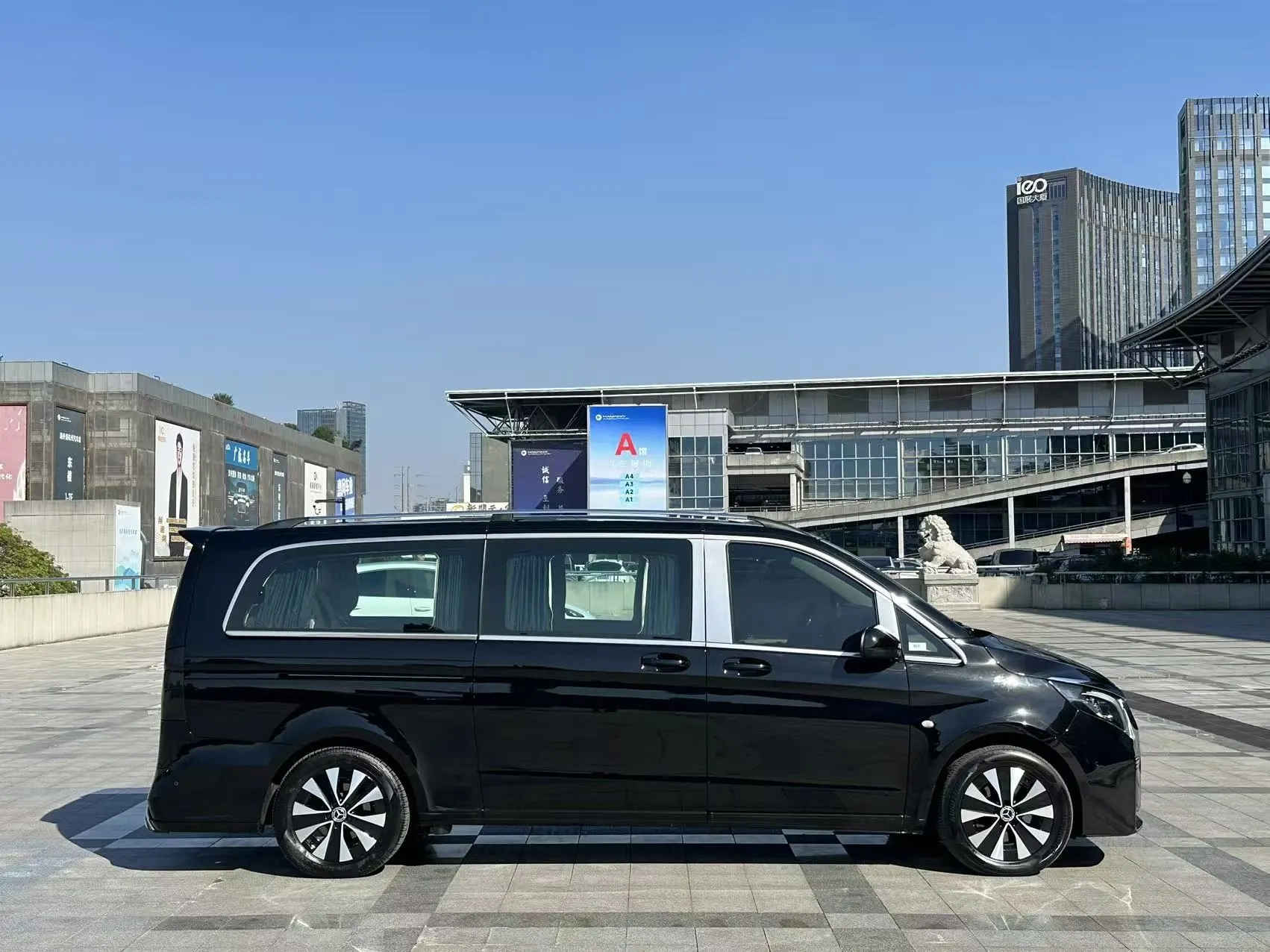 Mercedes-Benz Vito, 2023 4