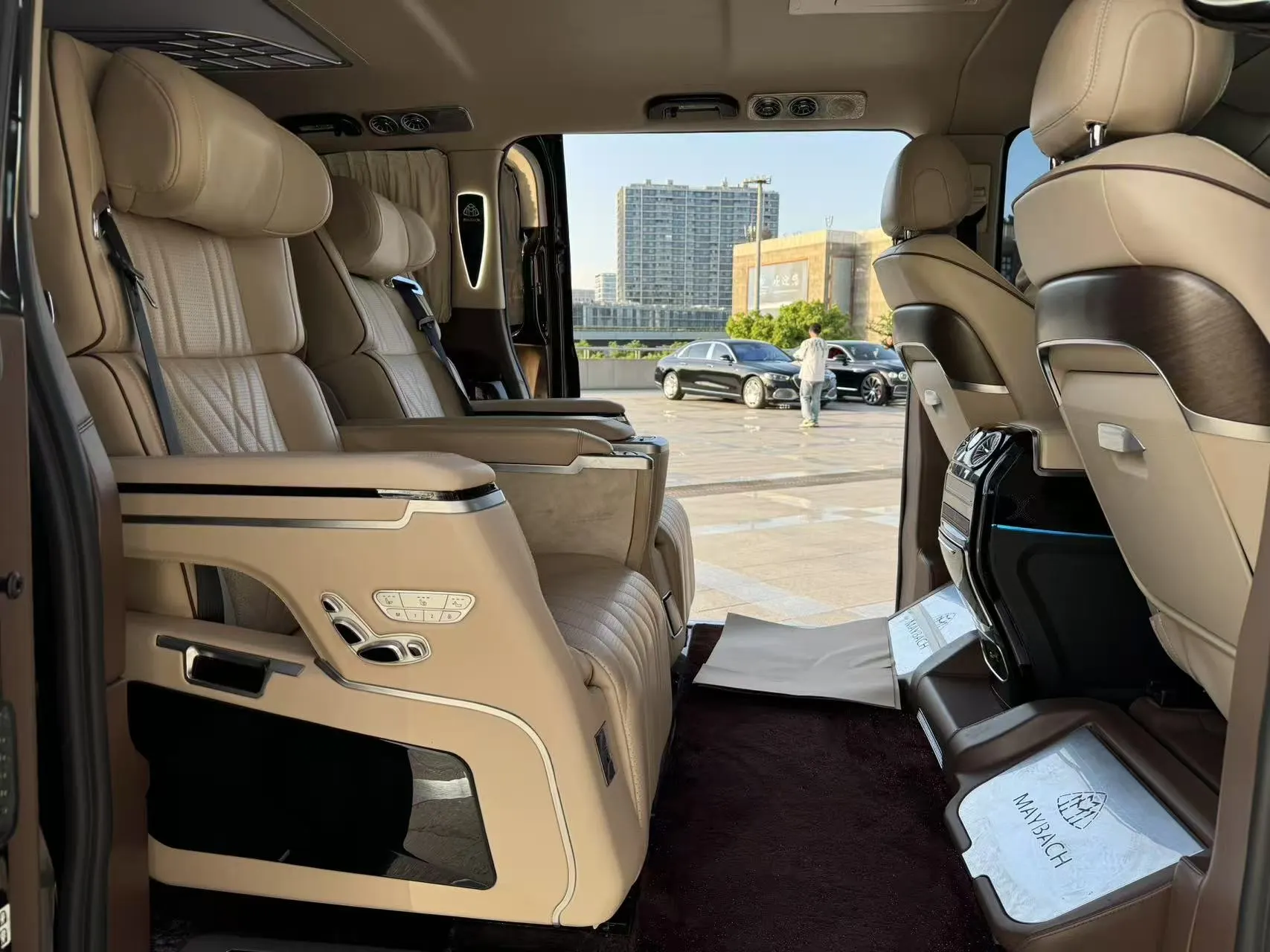 Mercedes-Benz Vito, 2023 11