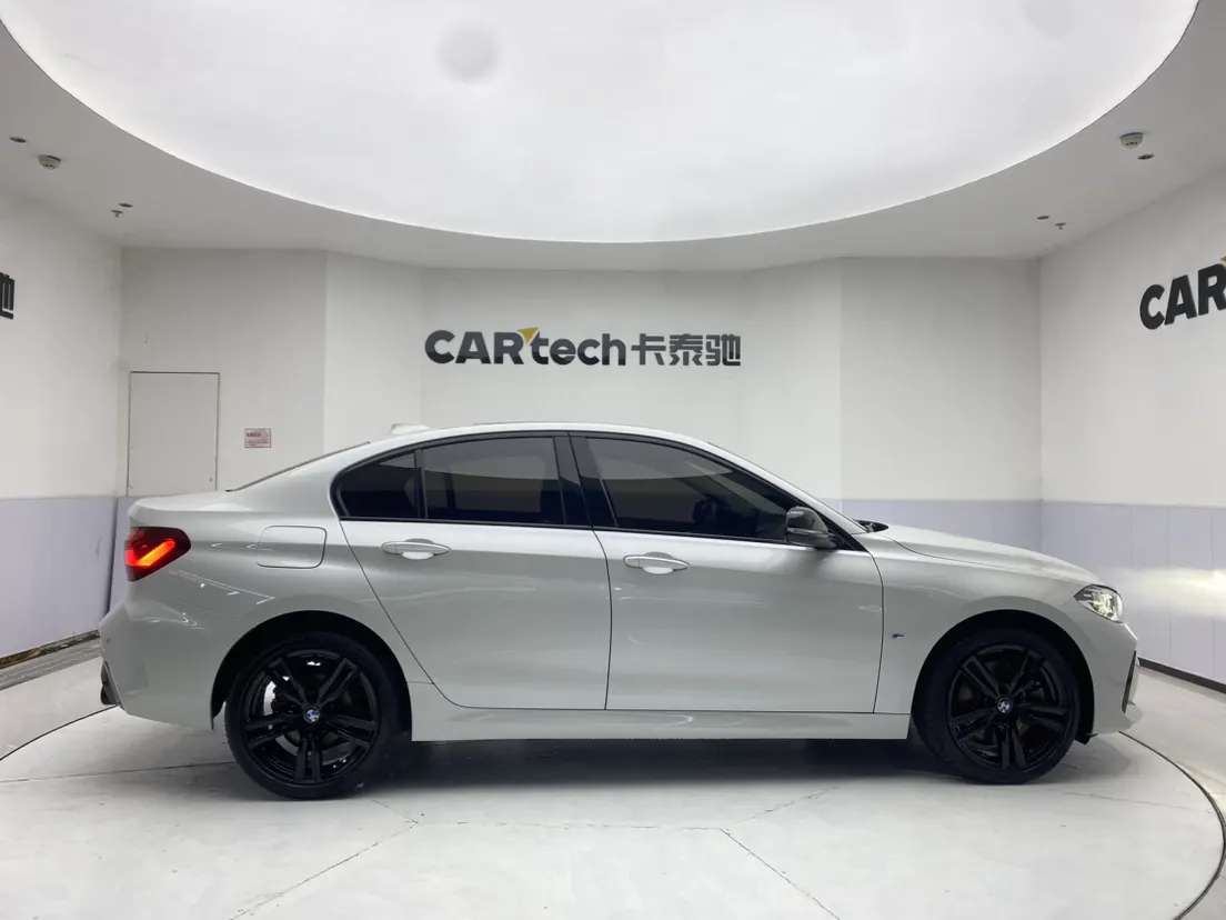 BMW 125i, 2023 4
