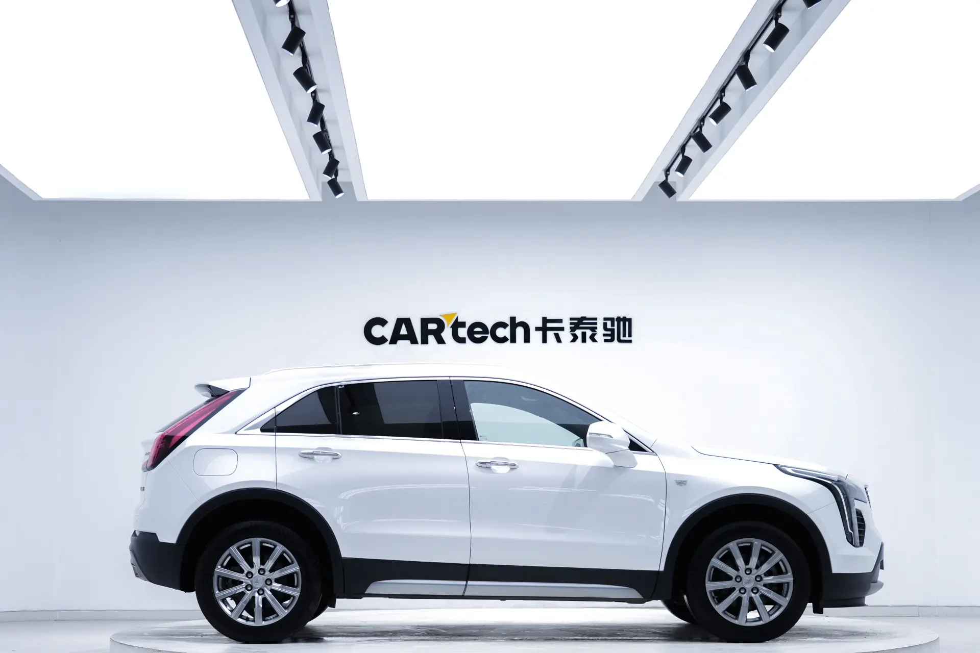 Cadillac XT4, 2021 4