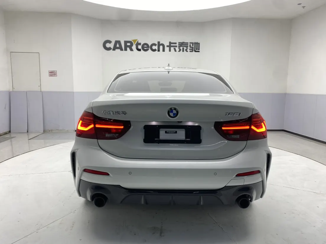 BMW 125i, 2023 6