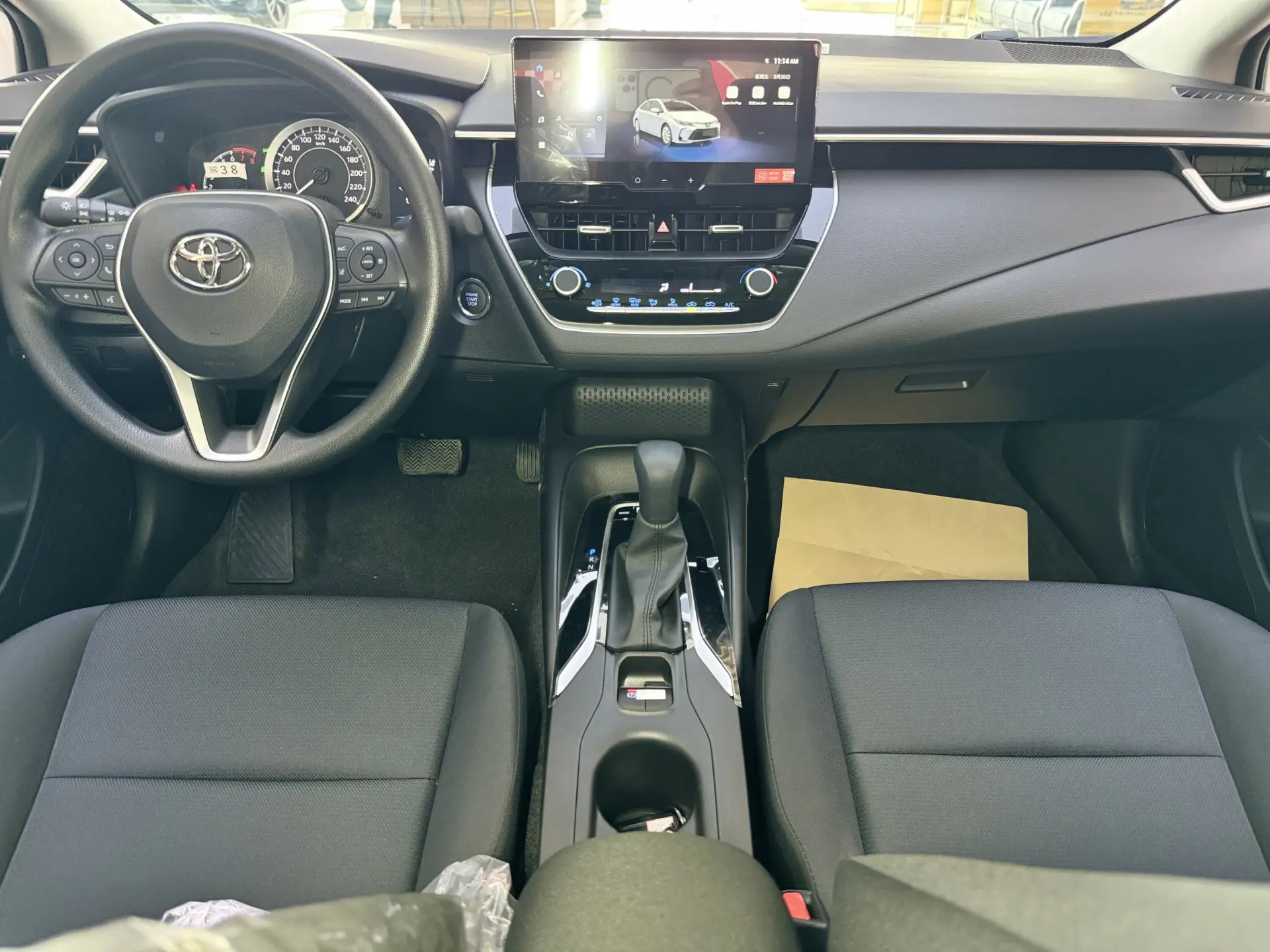 Toyota Corolla, 2025 13