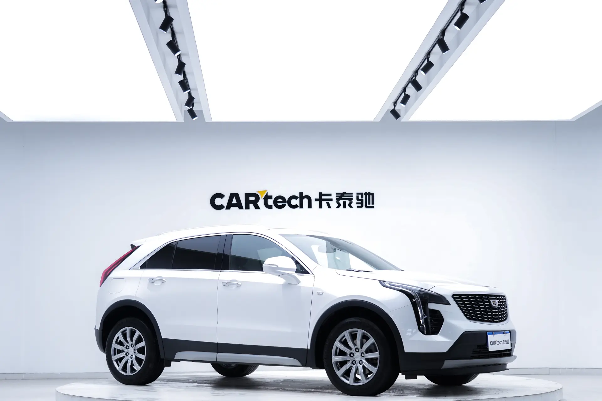 Cadillac XT4, 2021 2