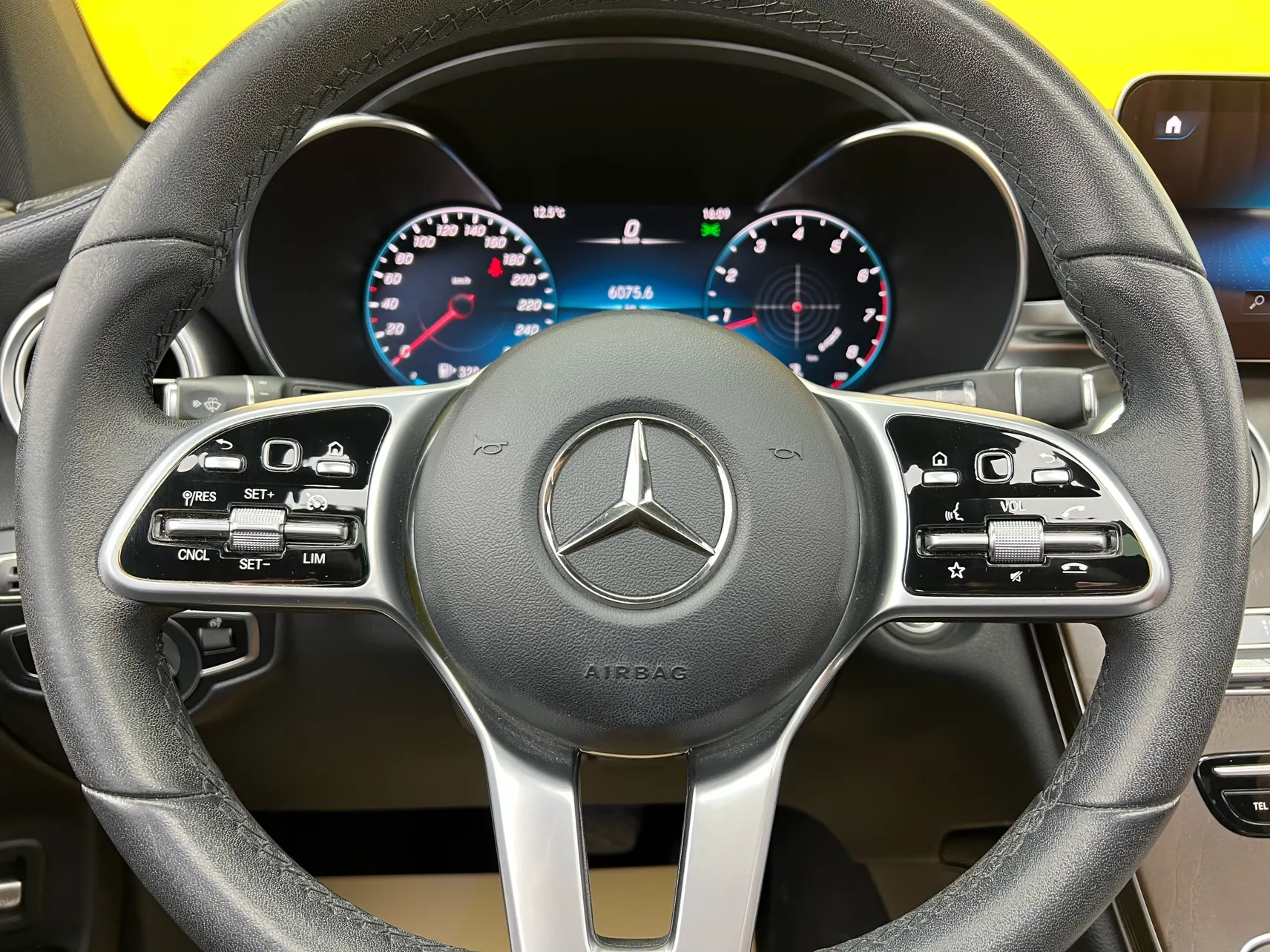 Mercedes-Benz GLC 300 L, 2020 15