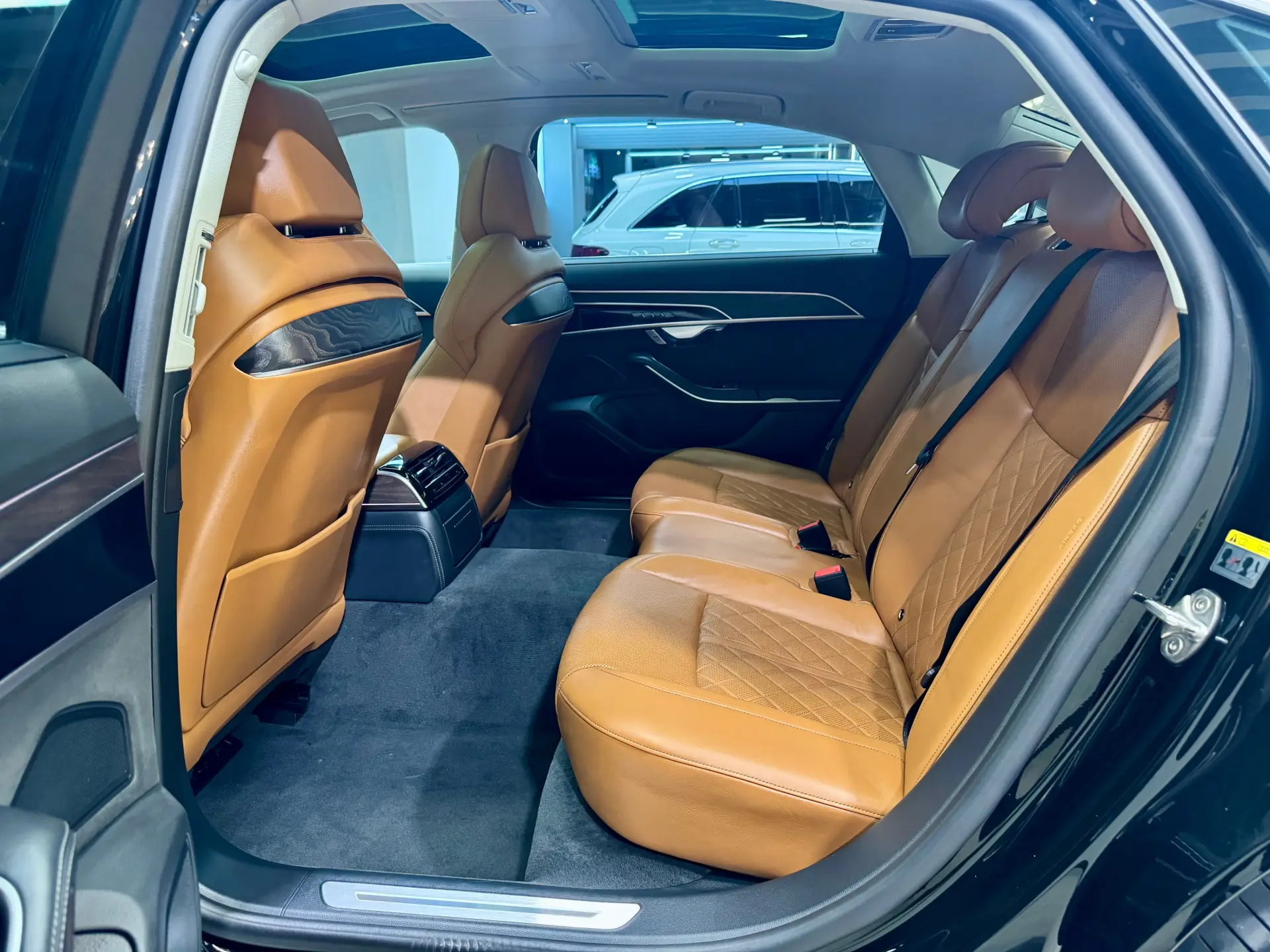 Audi A8L 50 TFSI, 2022 23