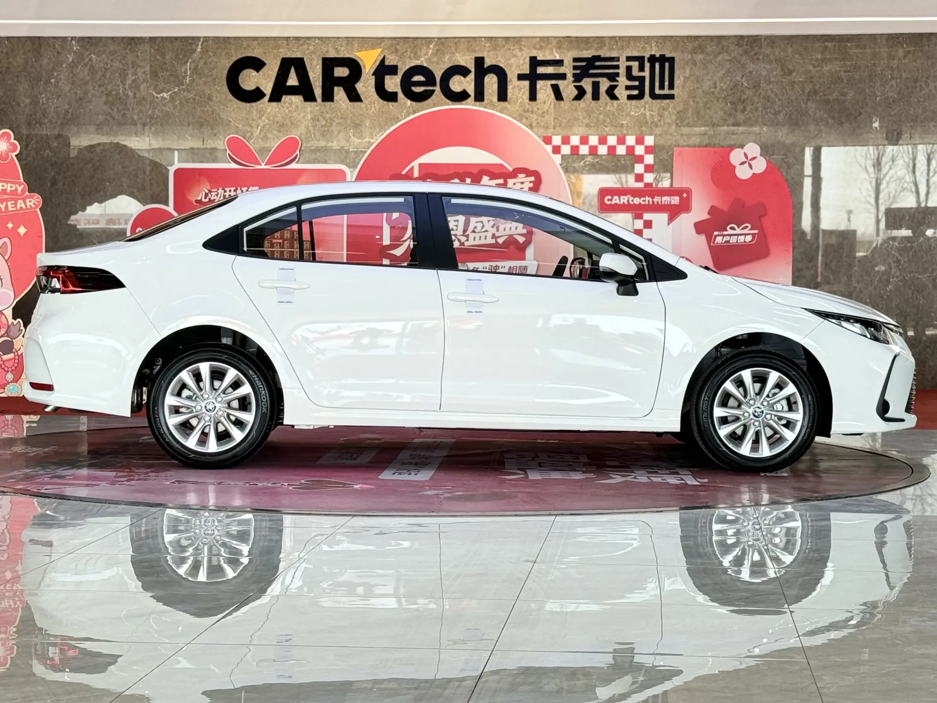 Toyota Corolla, 2025 4