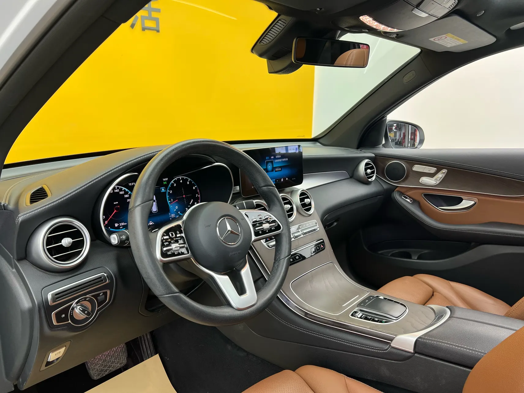 Mercedes-Benz GLC 300 L, 2020 27