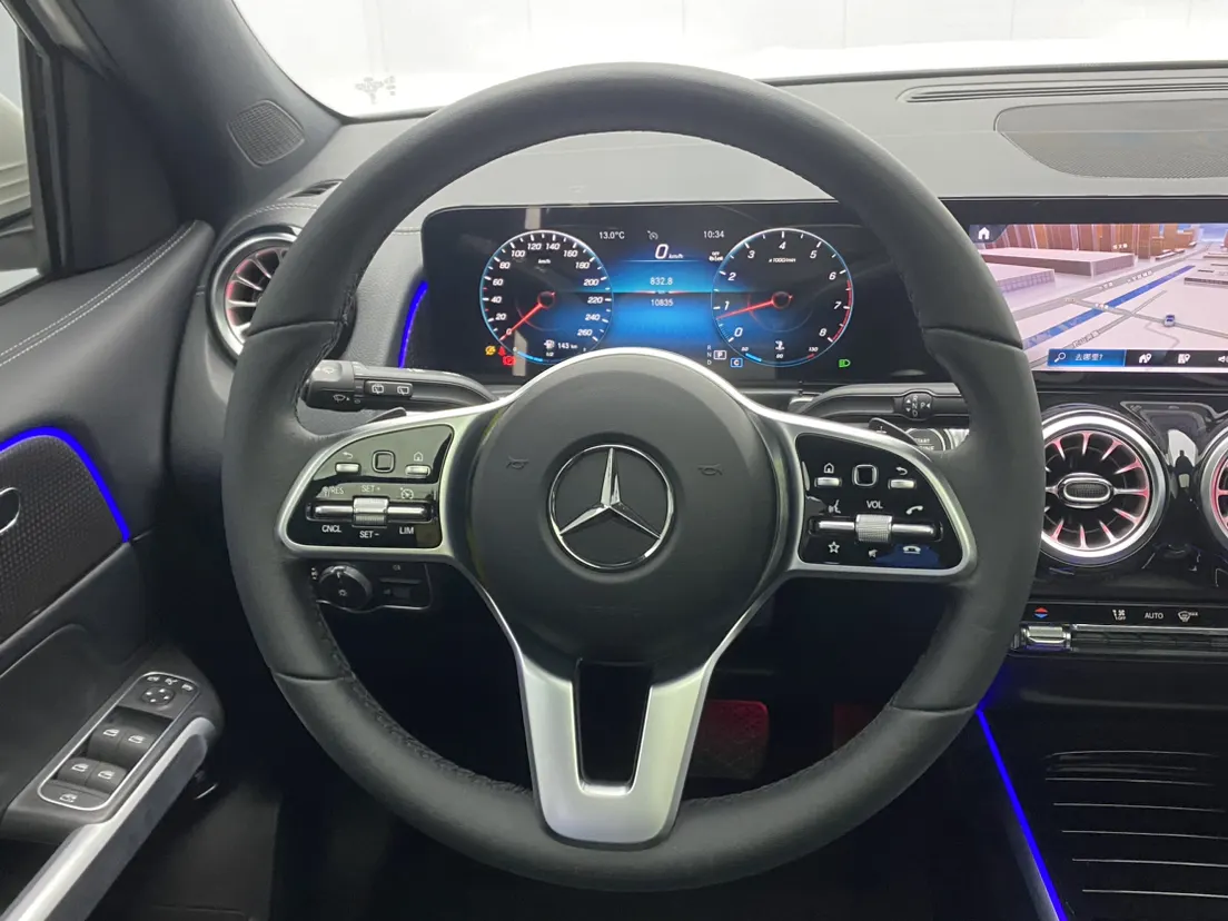 Mercedes-Benz GLB, 2023 14