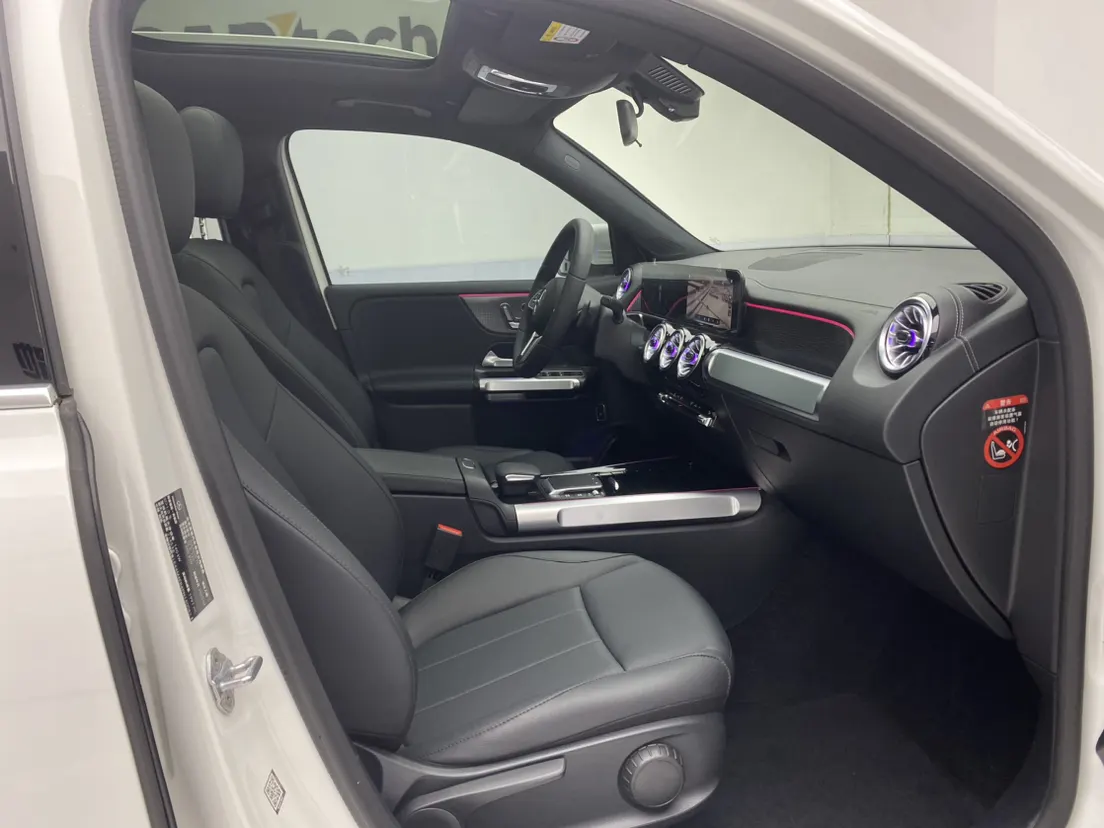 Mercedes-Benz GLB, 2023 18