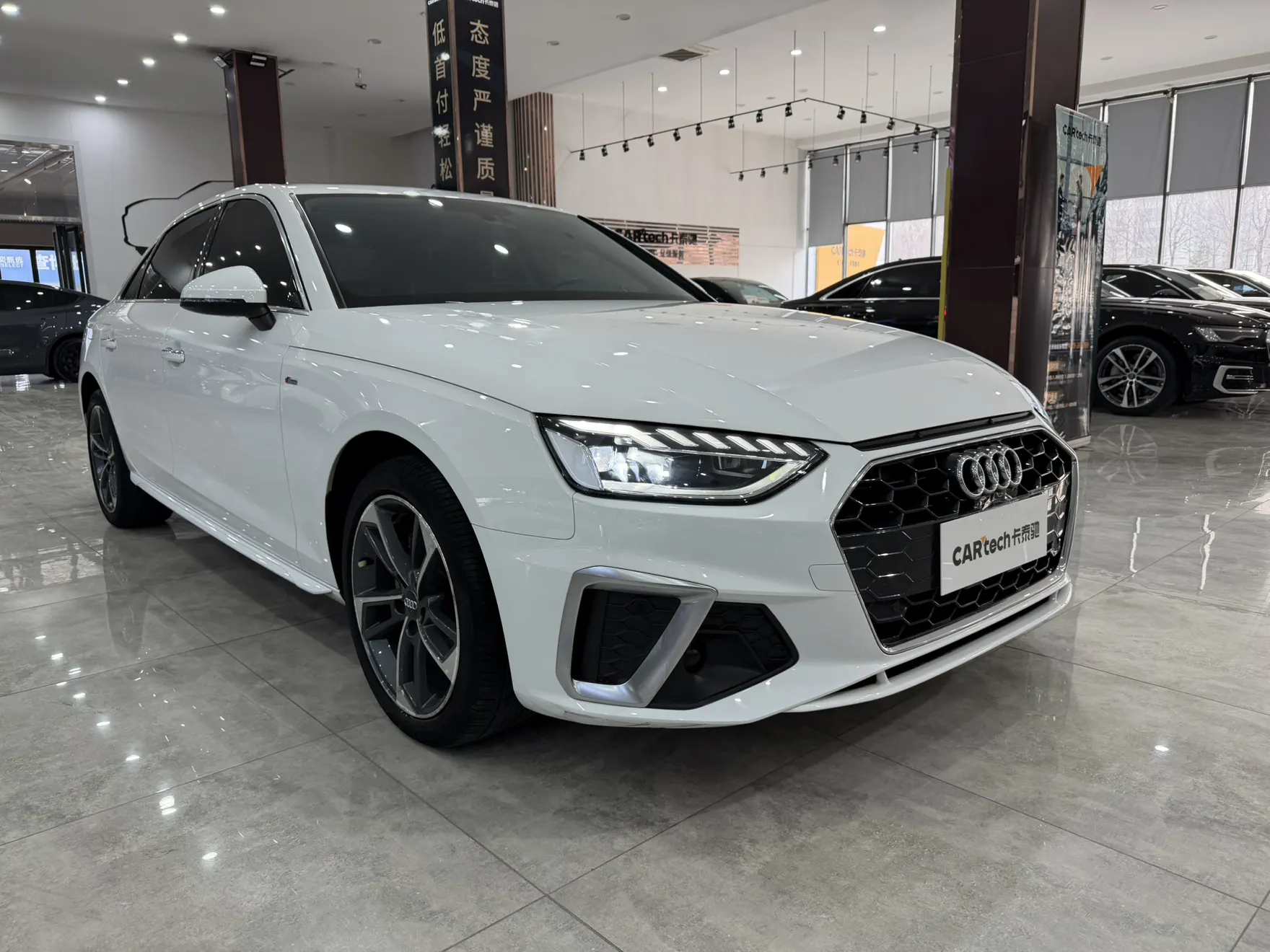 Audi A4L 40 TFSI, 2022 2