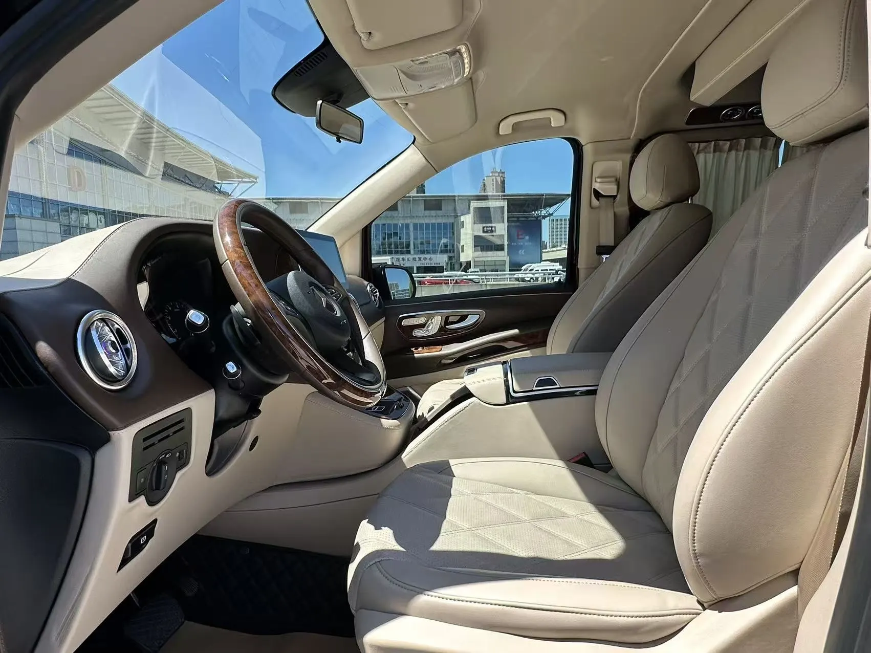 Mercedes-Benz Vito, 2023 9