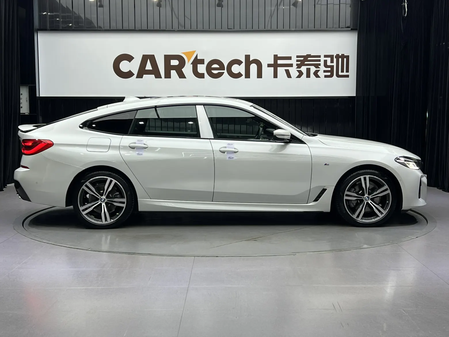 BMW 6GT, 2022 4