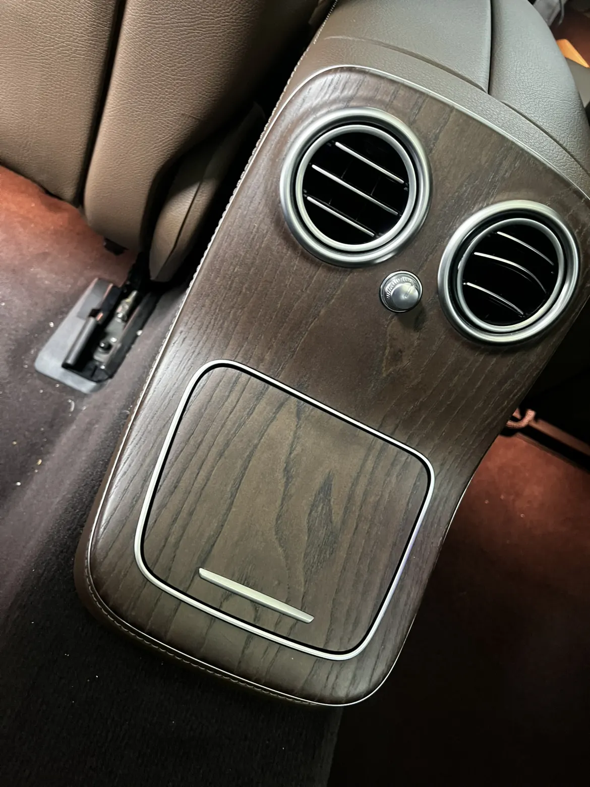 Mercedes-Benz E 300 L, 2022 15