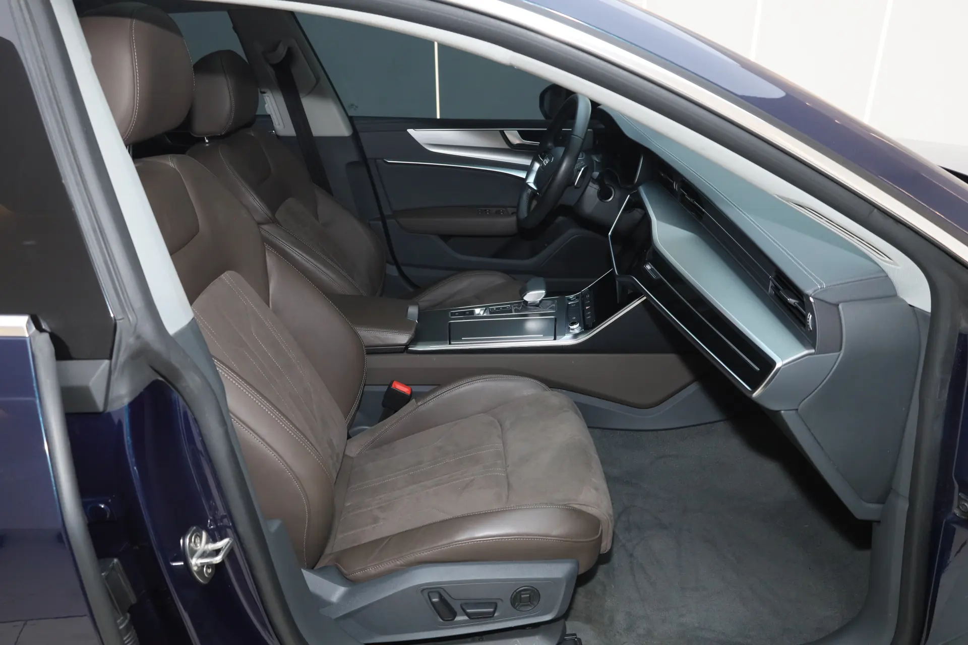 Audi A7L 45 TFSI, 2024 19