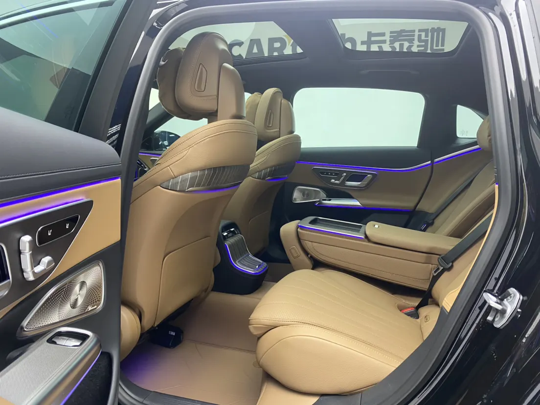 Mercedes-Benz E 300 L, 2026 20