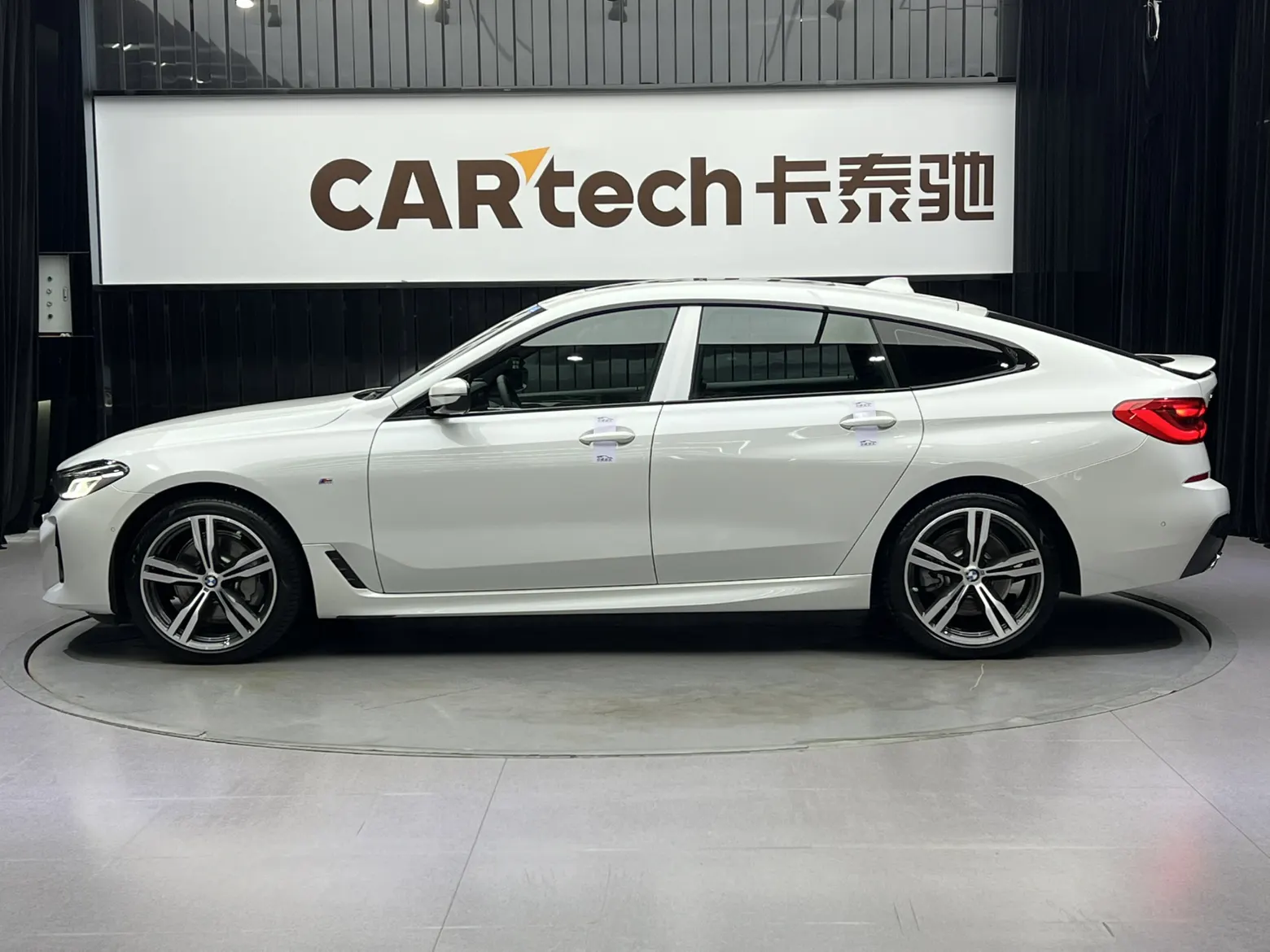 BMW 6GT, 2022 8