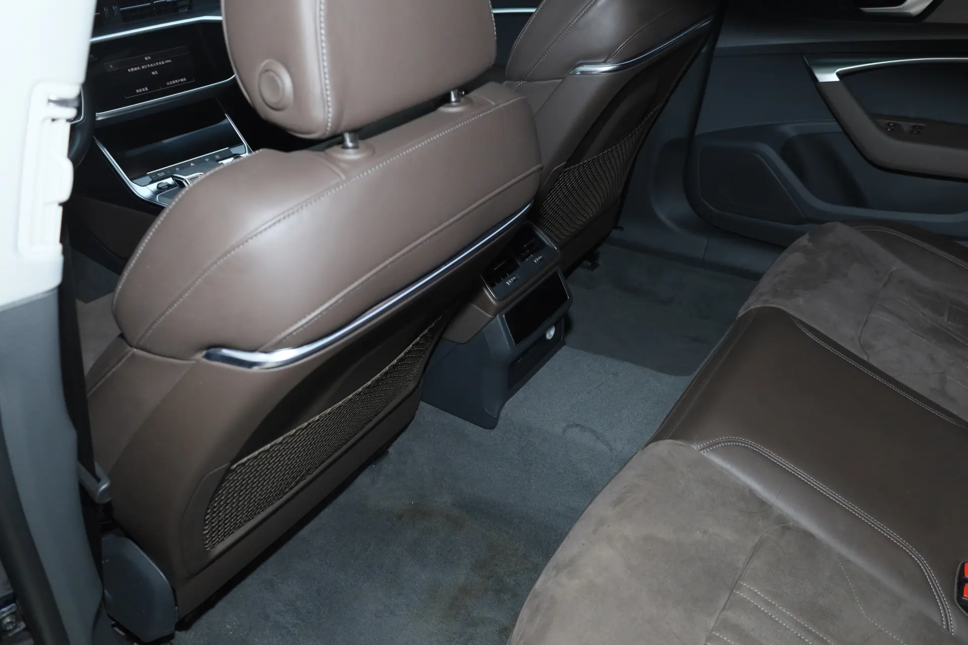 Audi A7L 45 TFSI, 2024 28