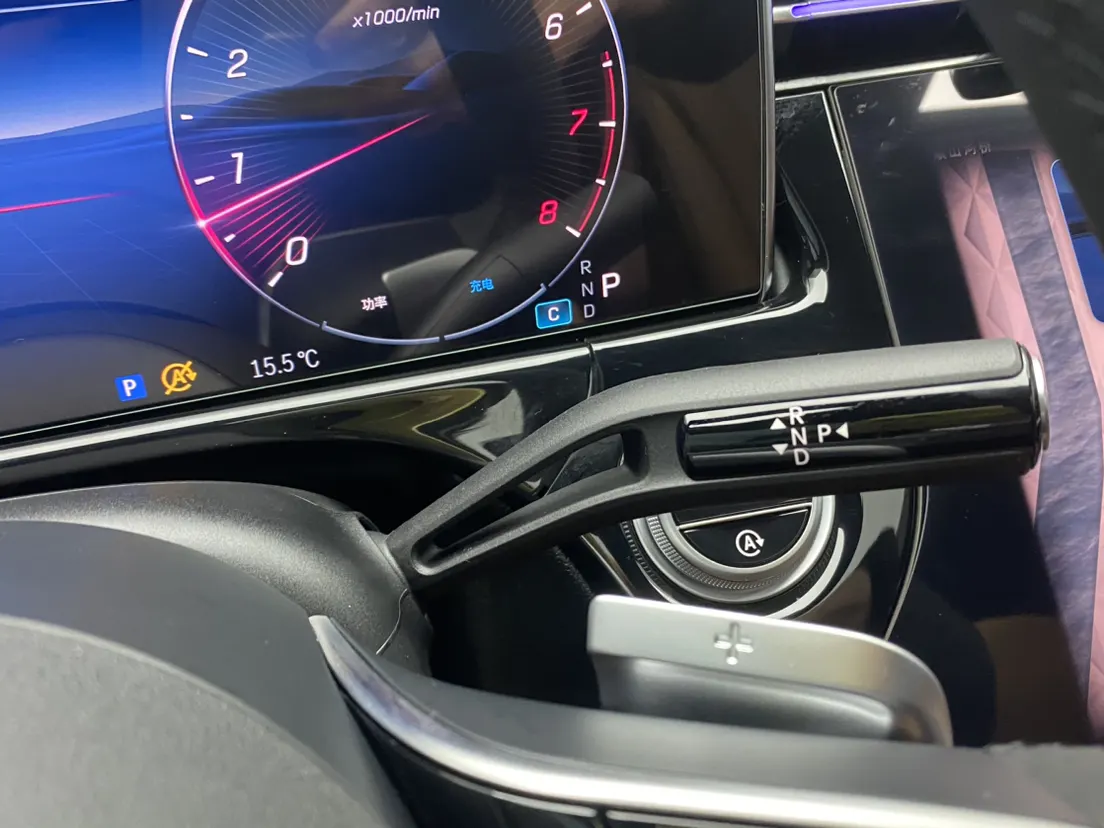 Mercedes-Benz E 300 L, 2026 21