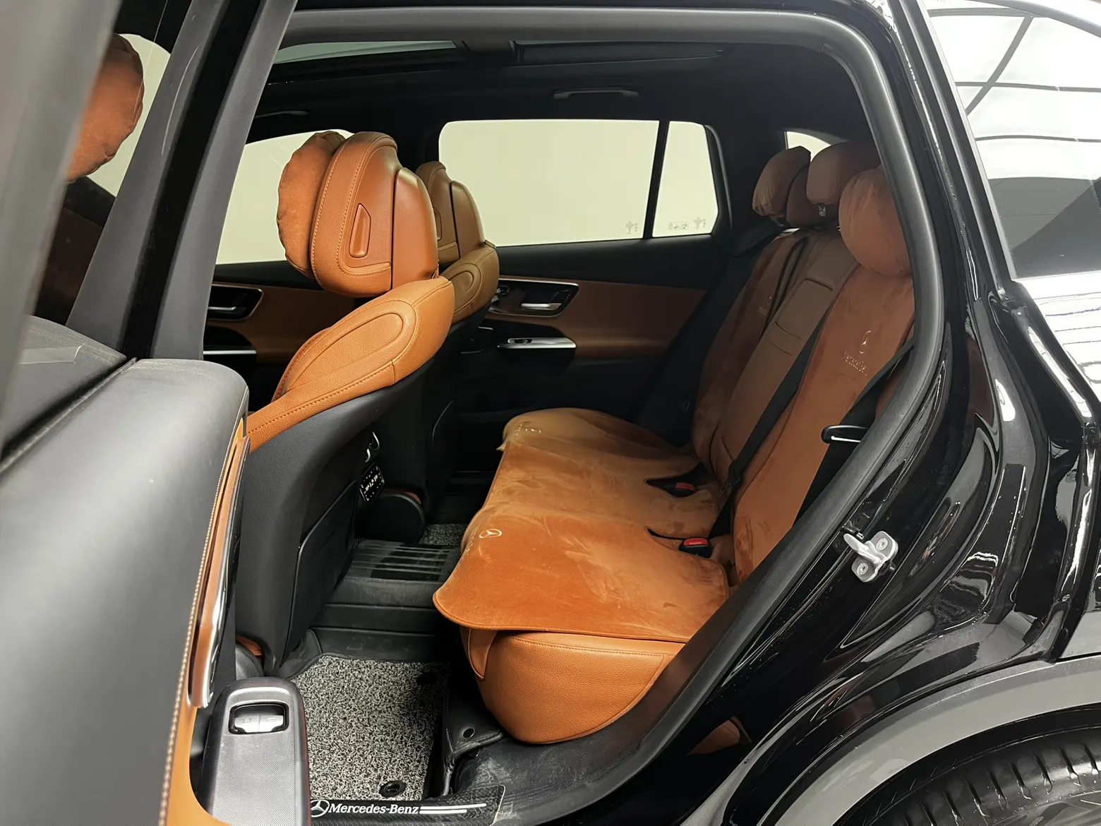 Mercedes-Benz GLC 260 L, 2024 13