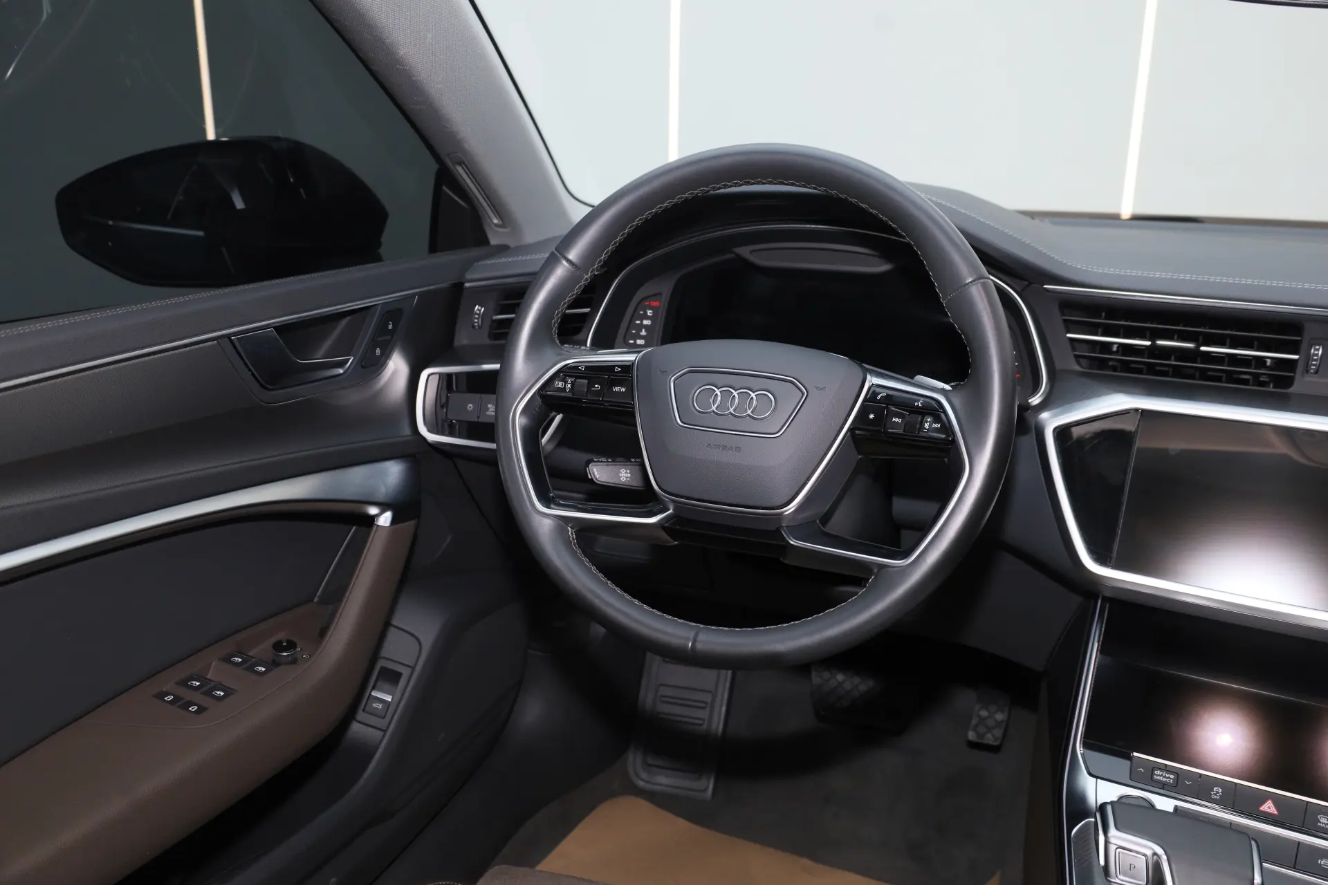 Audi A7L 45 TFSI, 2024 15