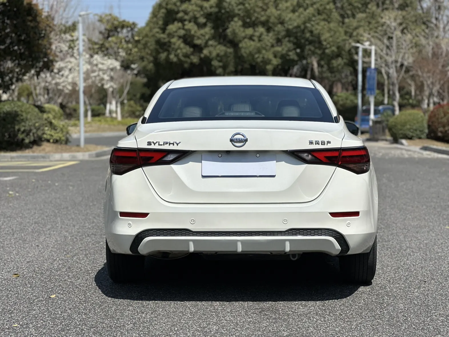 Nissan Sylphy, 2021 все фото