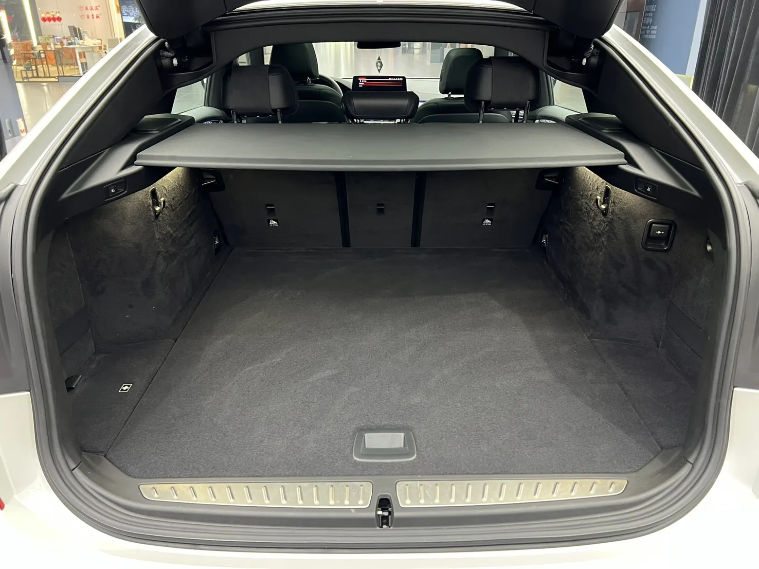 BMW 6GT, 2022 14