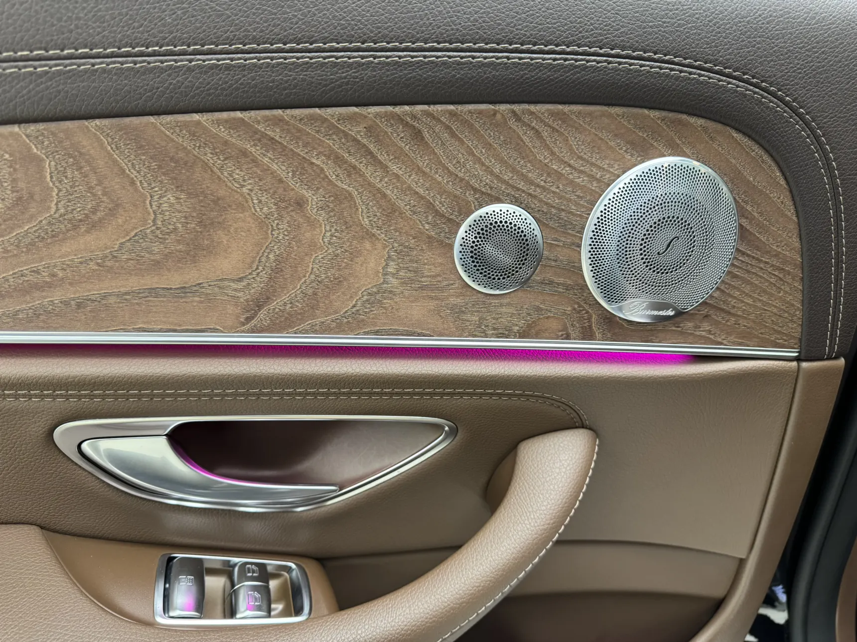 Mercedes-Benz E 300 L, 2019 9