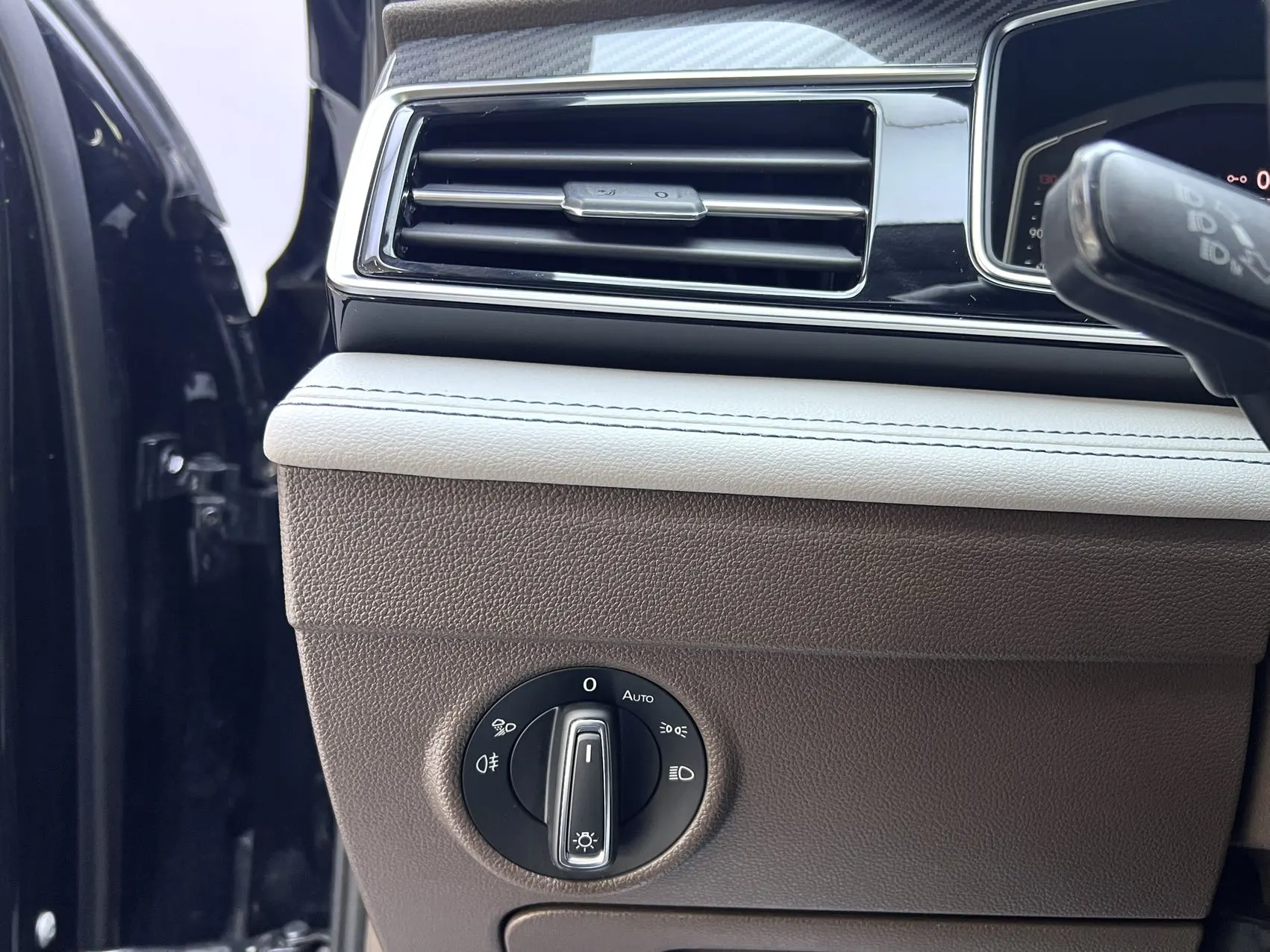 Volkswagen Tiguan L, 2022 19