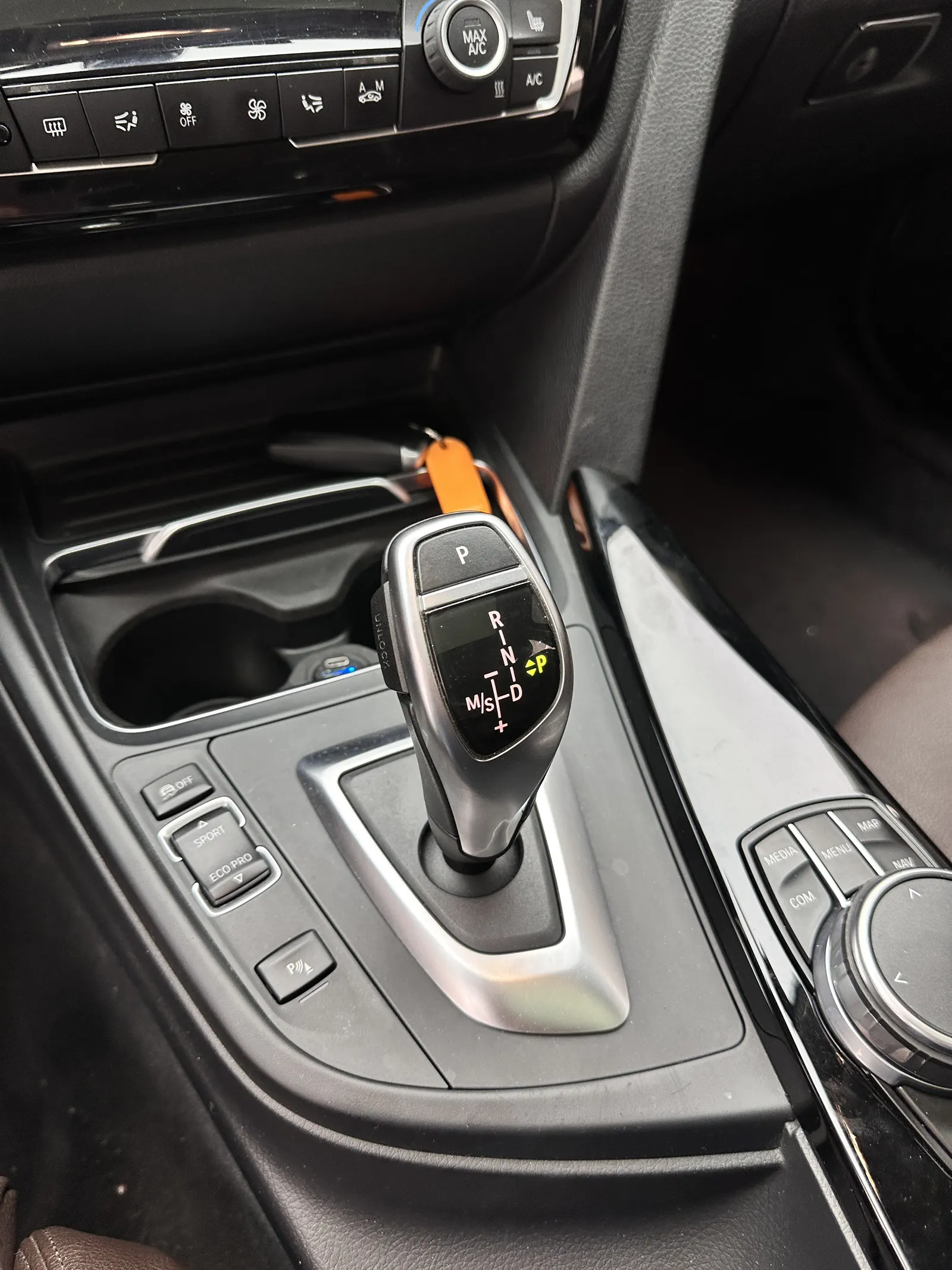 BMW 320Li, 2018 15