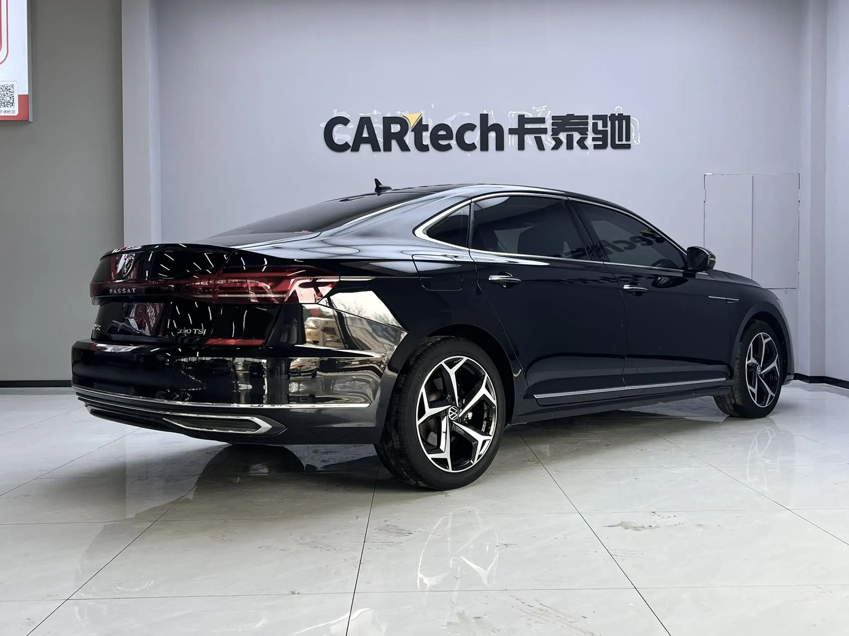 Volkswagen Passat, 2022 все фото