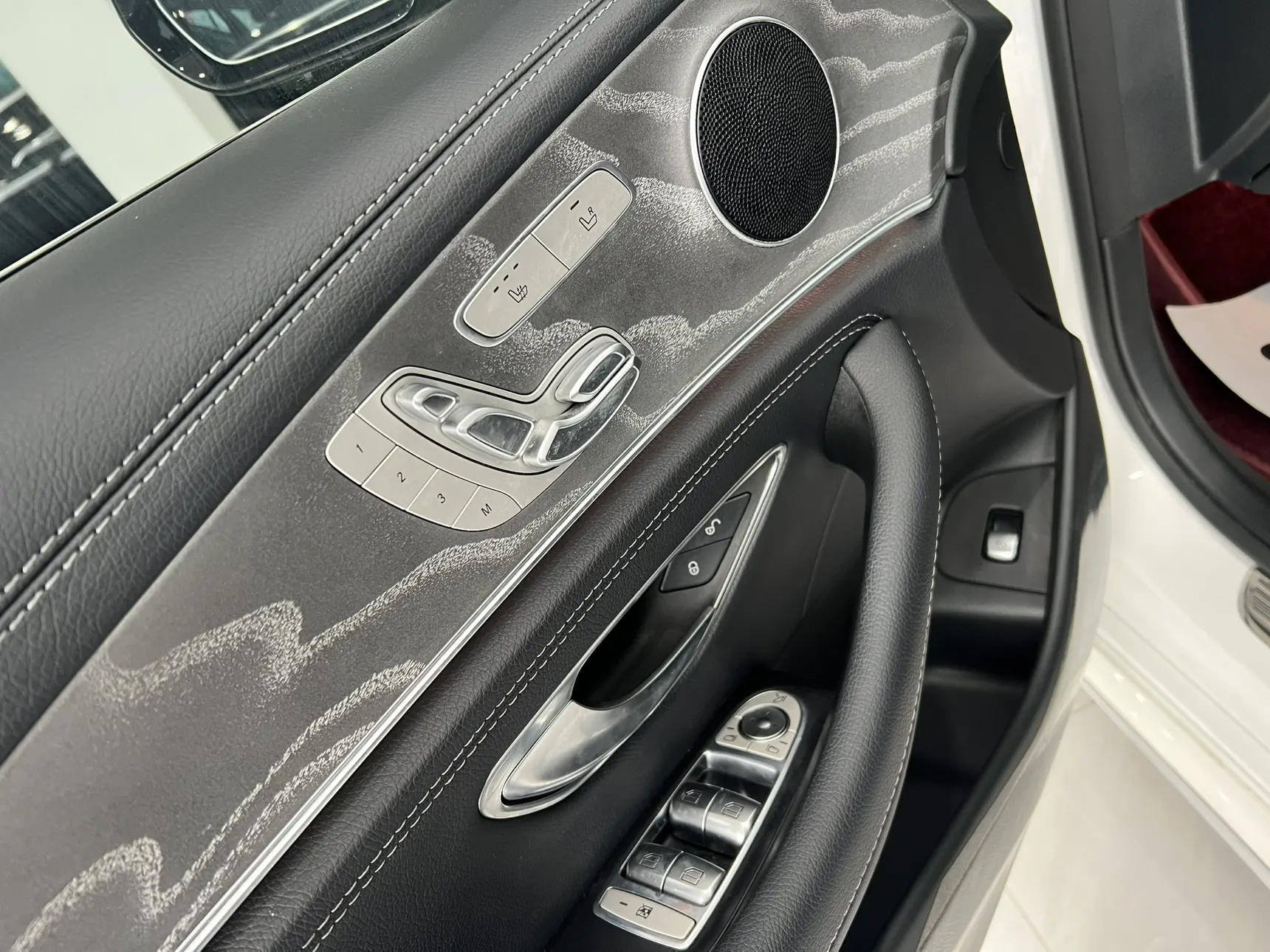 Mercedes-Benz E 300 L, 2023 16