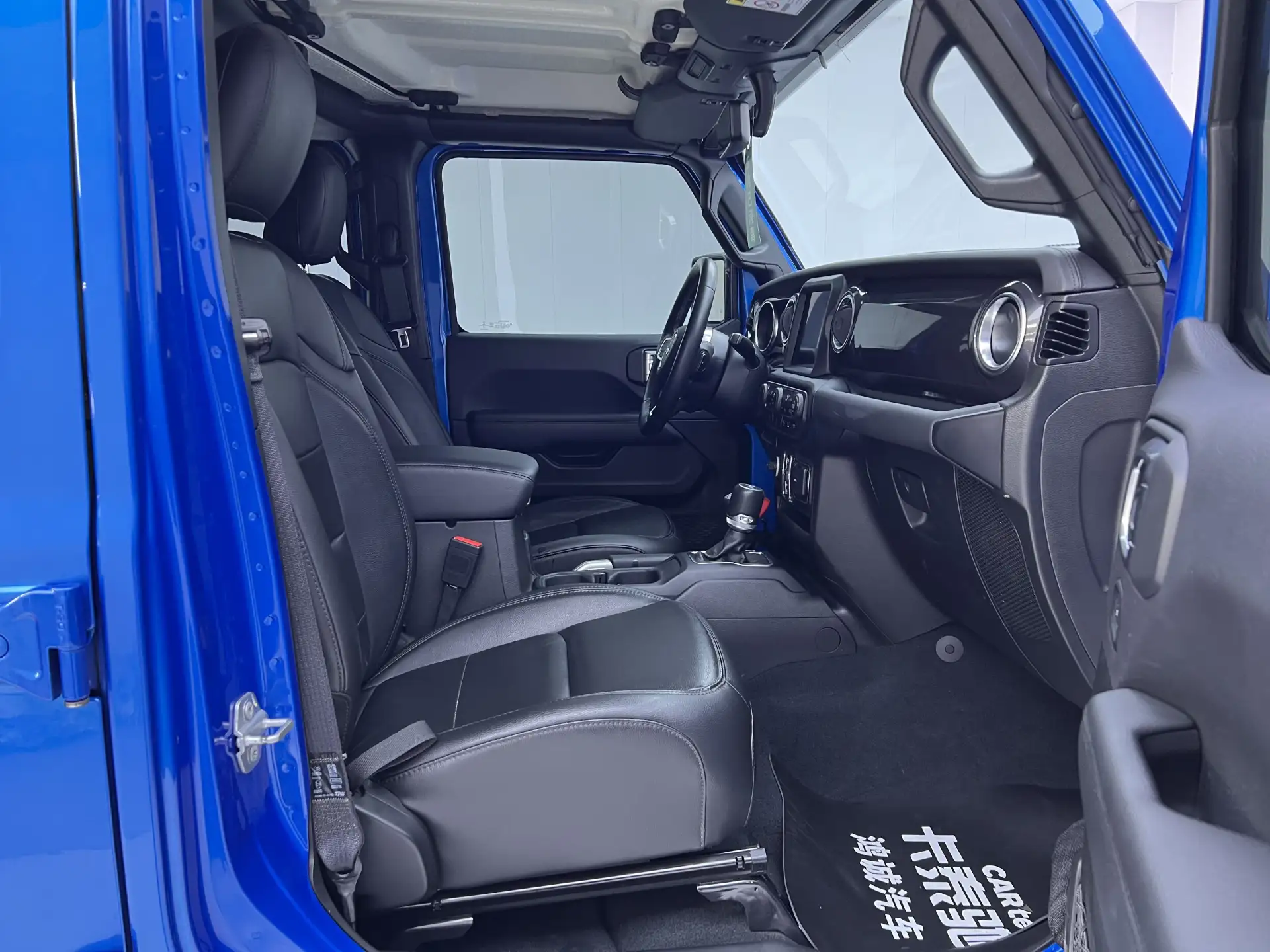 Jeep Wrangler, 2023 18