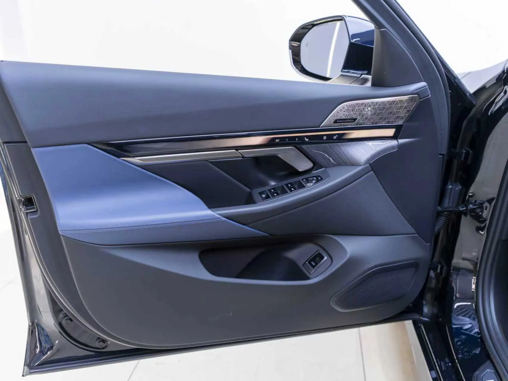 BMW 530Li, 2025 12