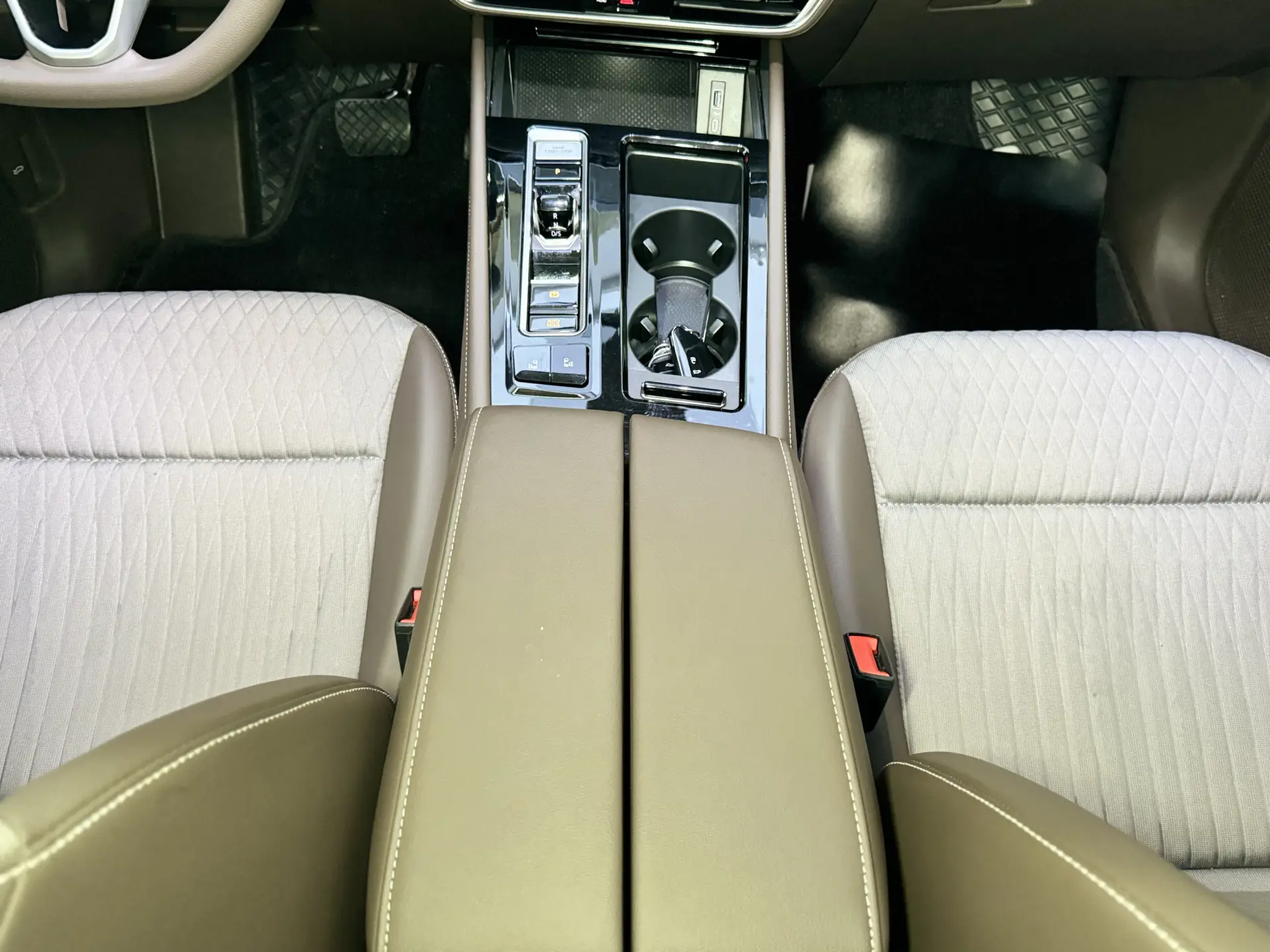 Volkswagen Viloran, 2024 28