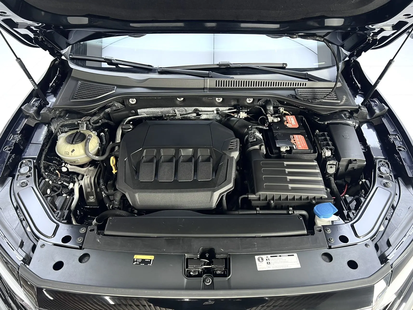 Volkswagen Passat, 2022 11