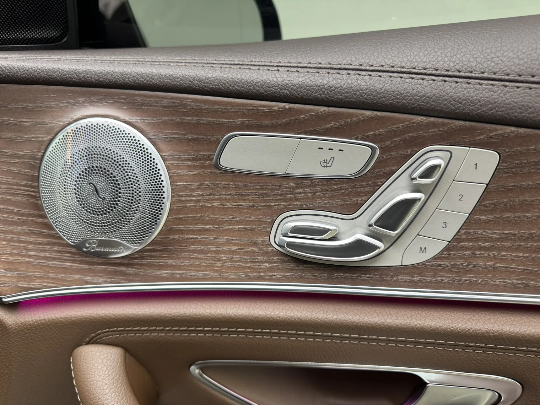 Mercedes-Benz E 300 L, 2019 13