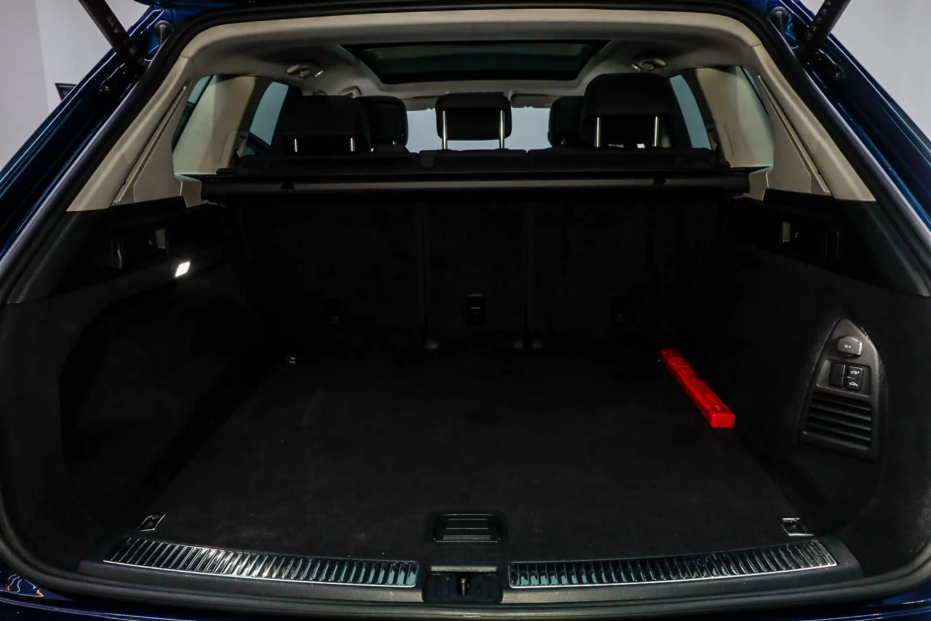 Volkswagen Touareg, 2023 3