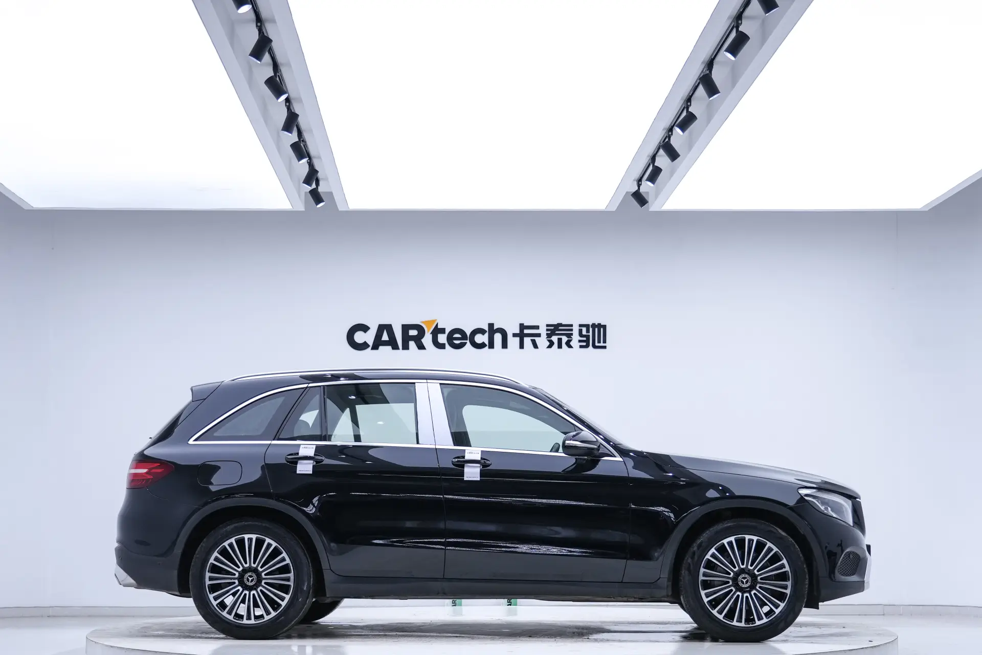 Mercedes-Benz GLC 200 4MATIC, 2018 4