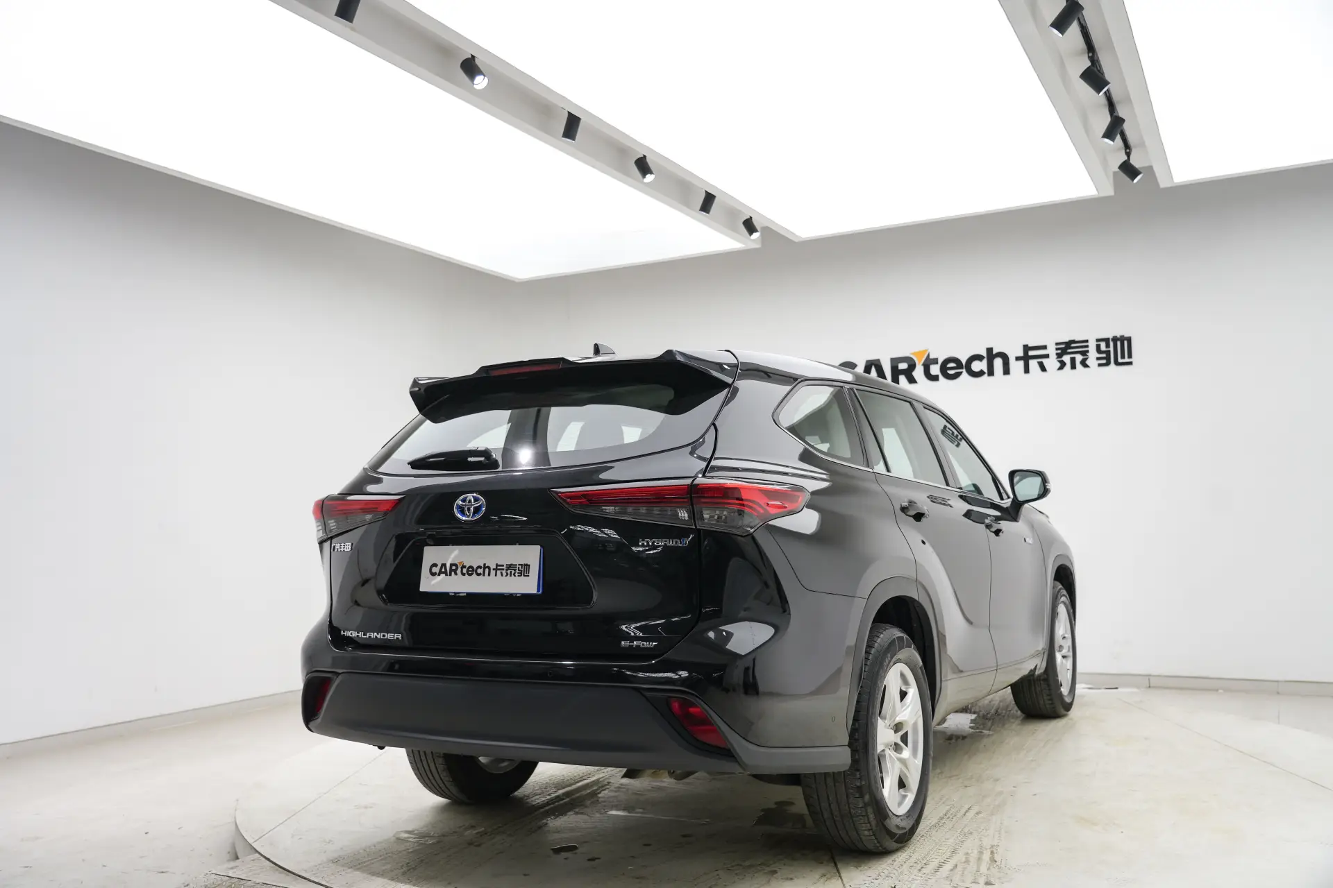 Toyota Highlander, 2024 все фото