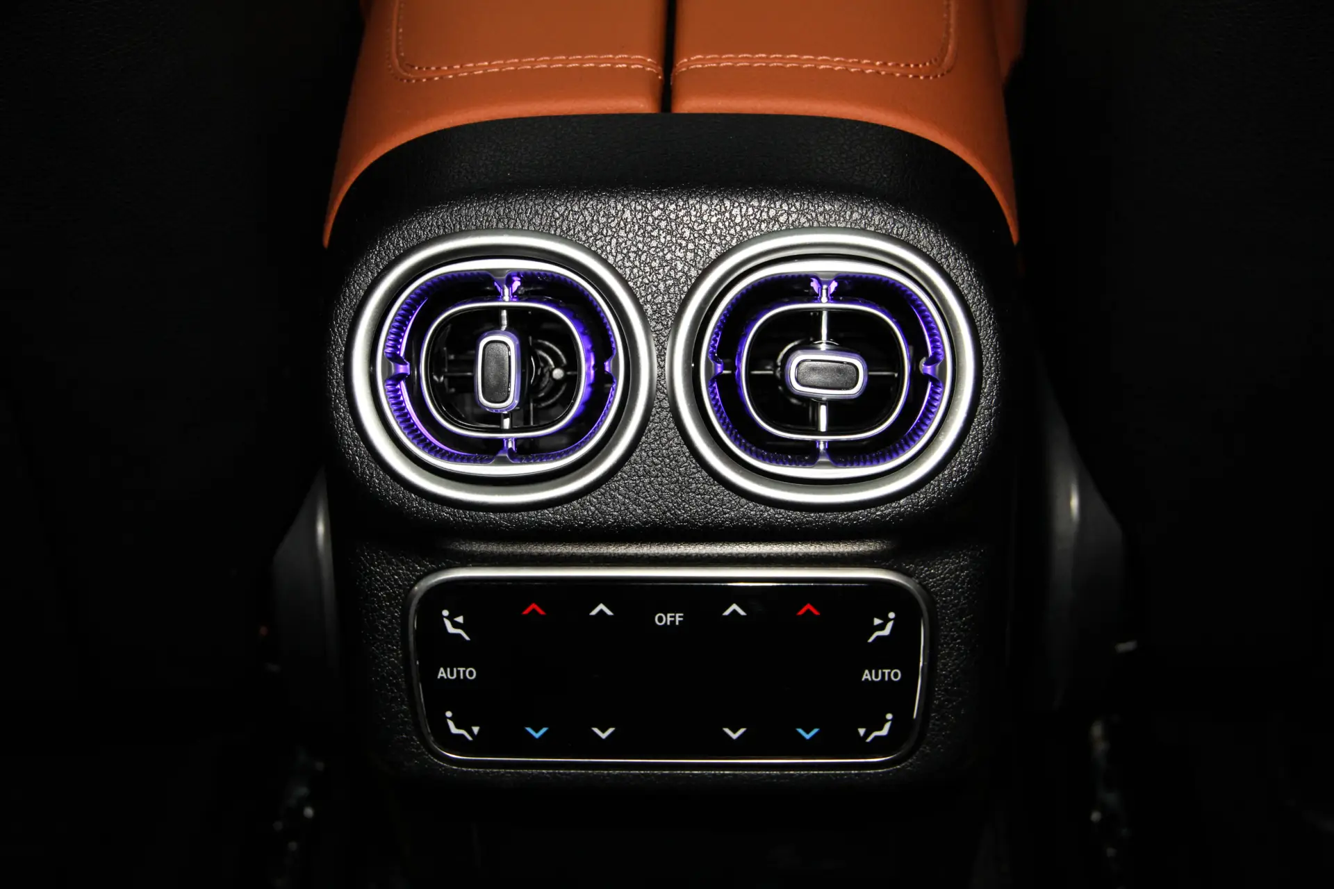 Mercedes-Benz GLC 260 L, 2025 23