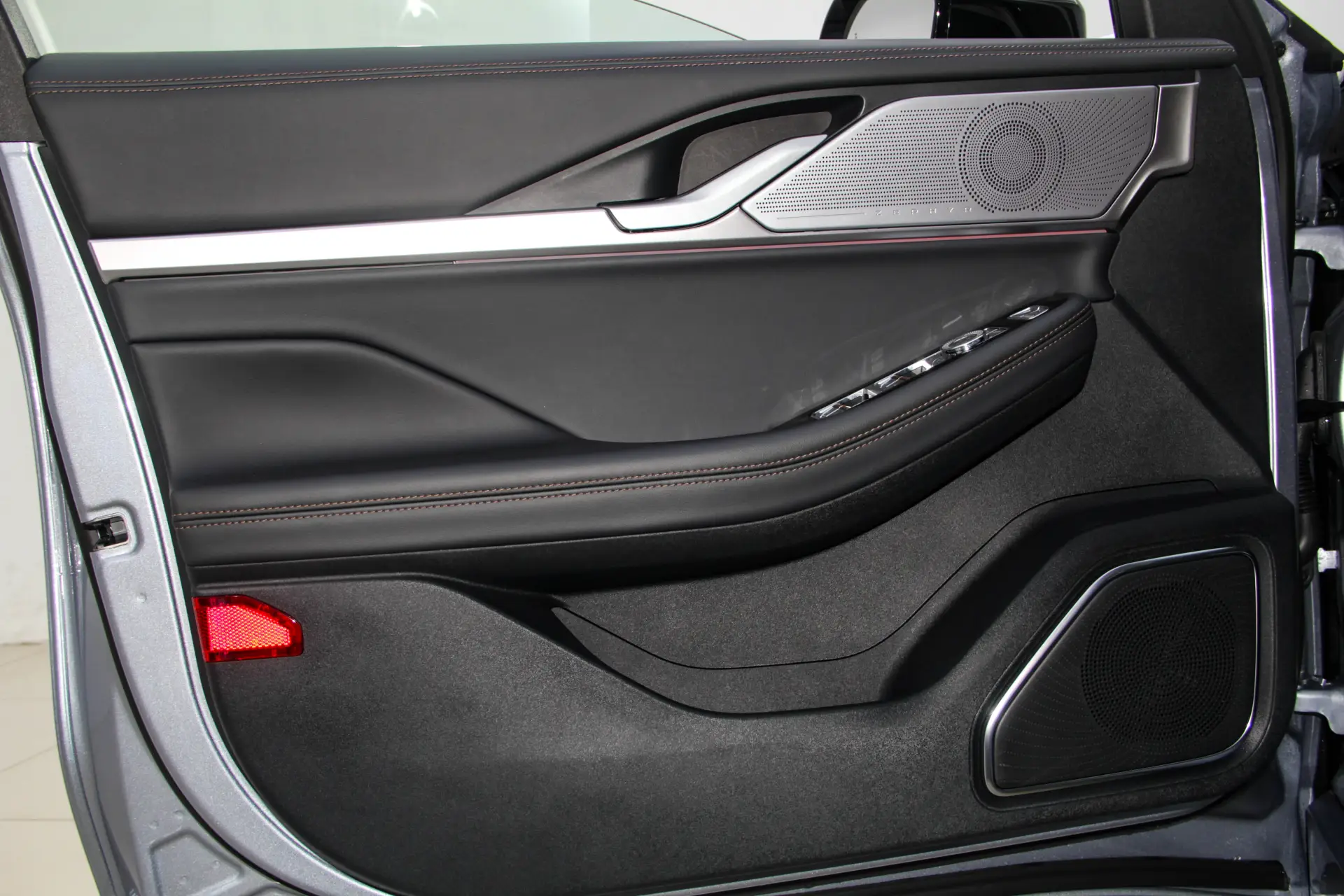 Lincoln Z, 2025 22