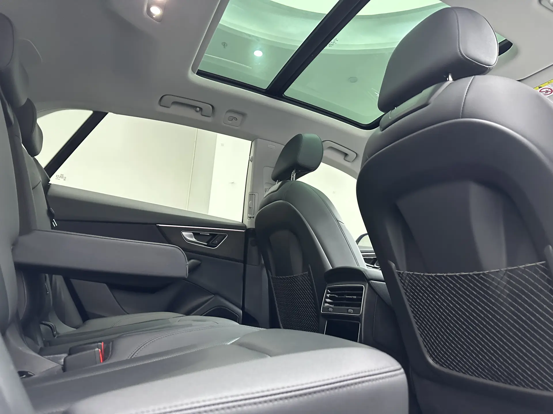 Audi Q8 45 TFSI, 2023 21