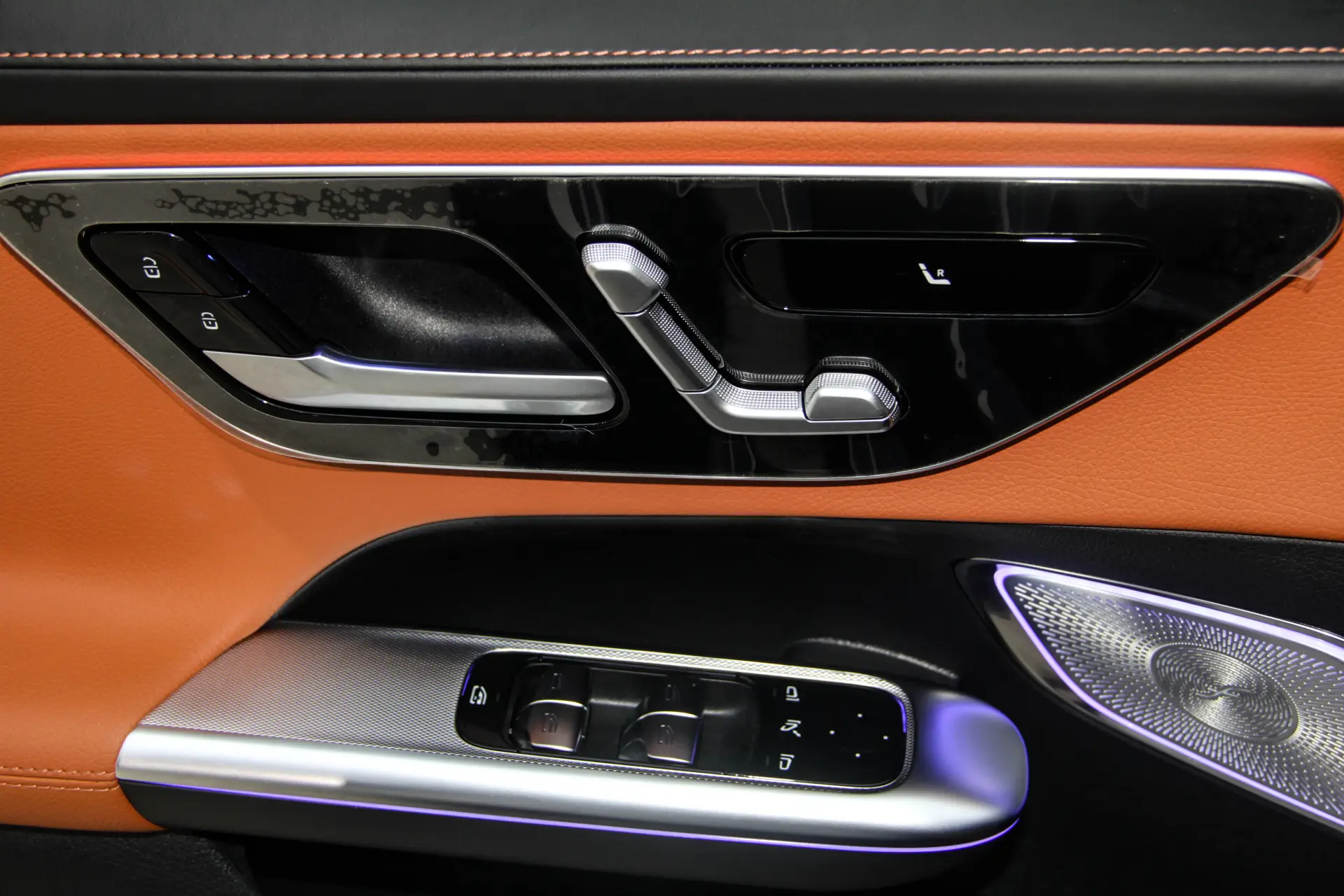Mercedes-Benz GLC 260 L, 2025 16