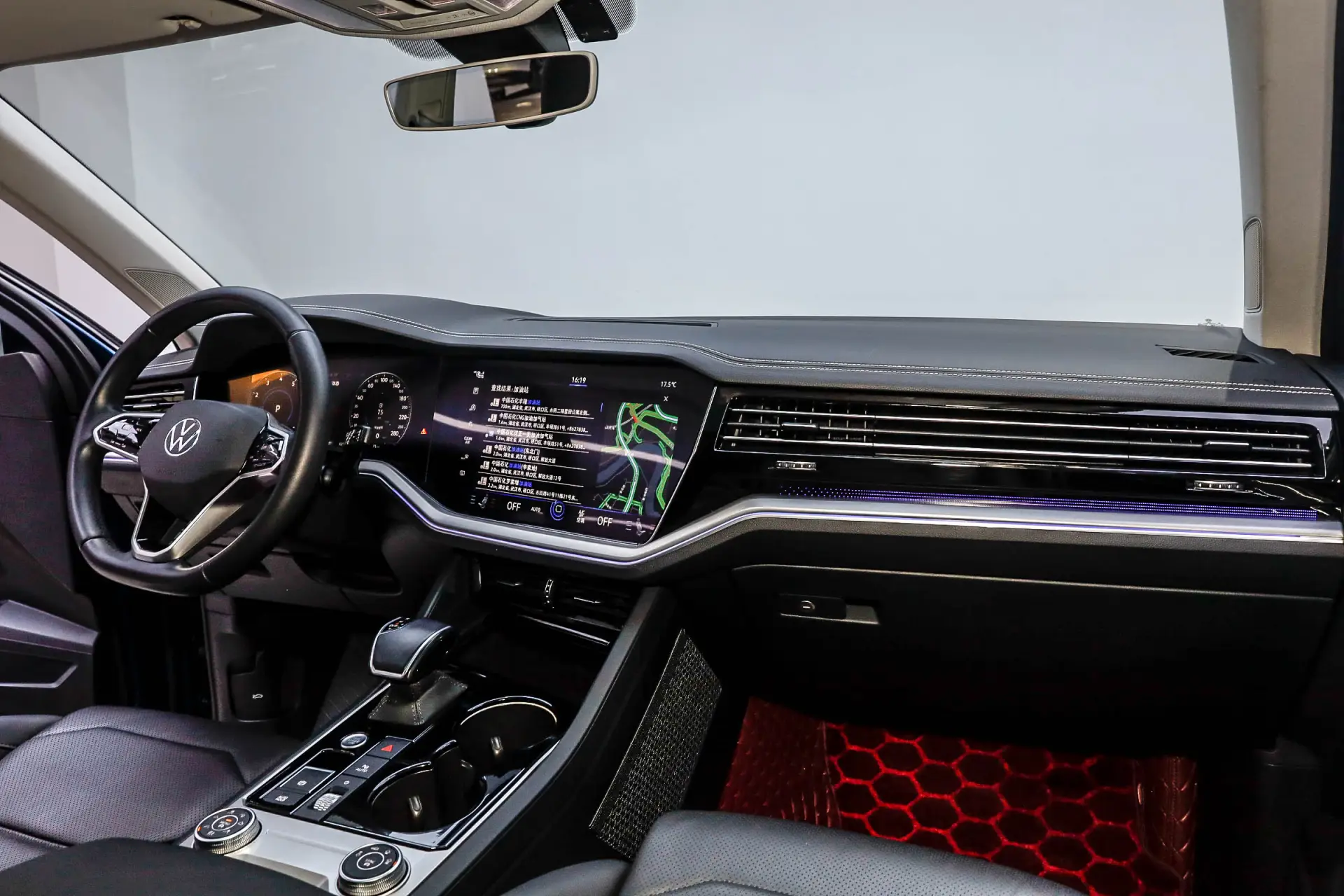 Volkswagen Touareg, 2023 34