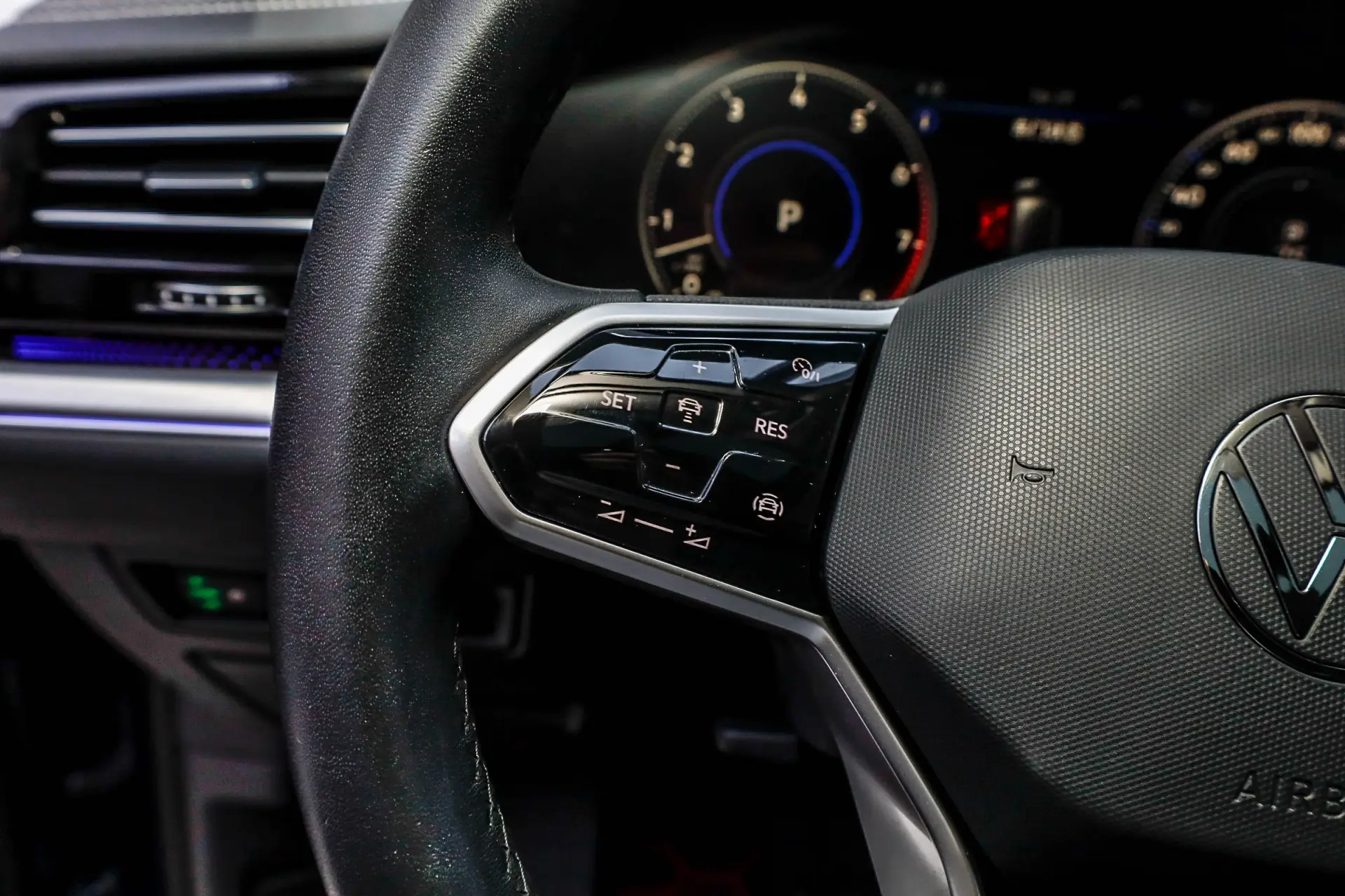 Volkswagen Touareg, 2023 28