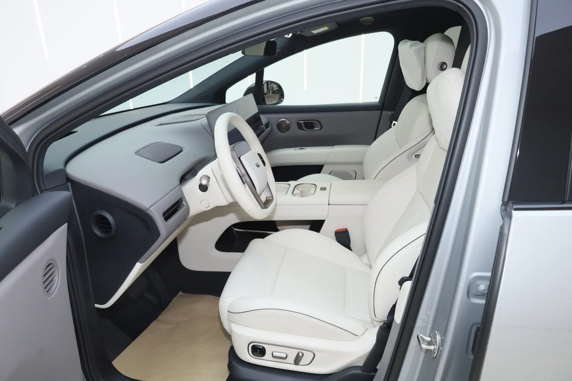 Li Auto i6, 2025 17