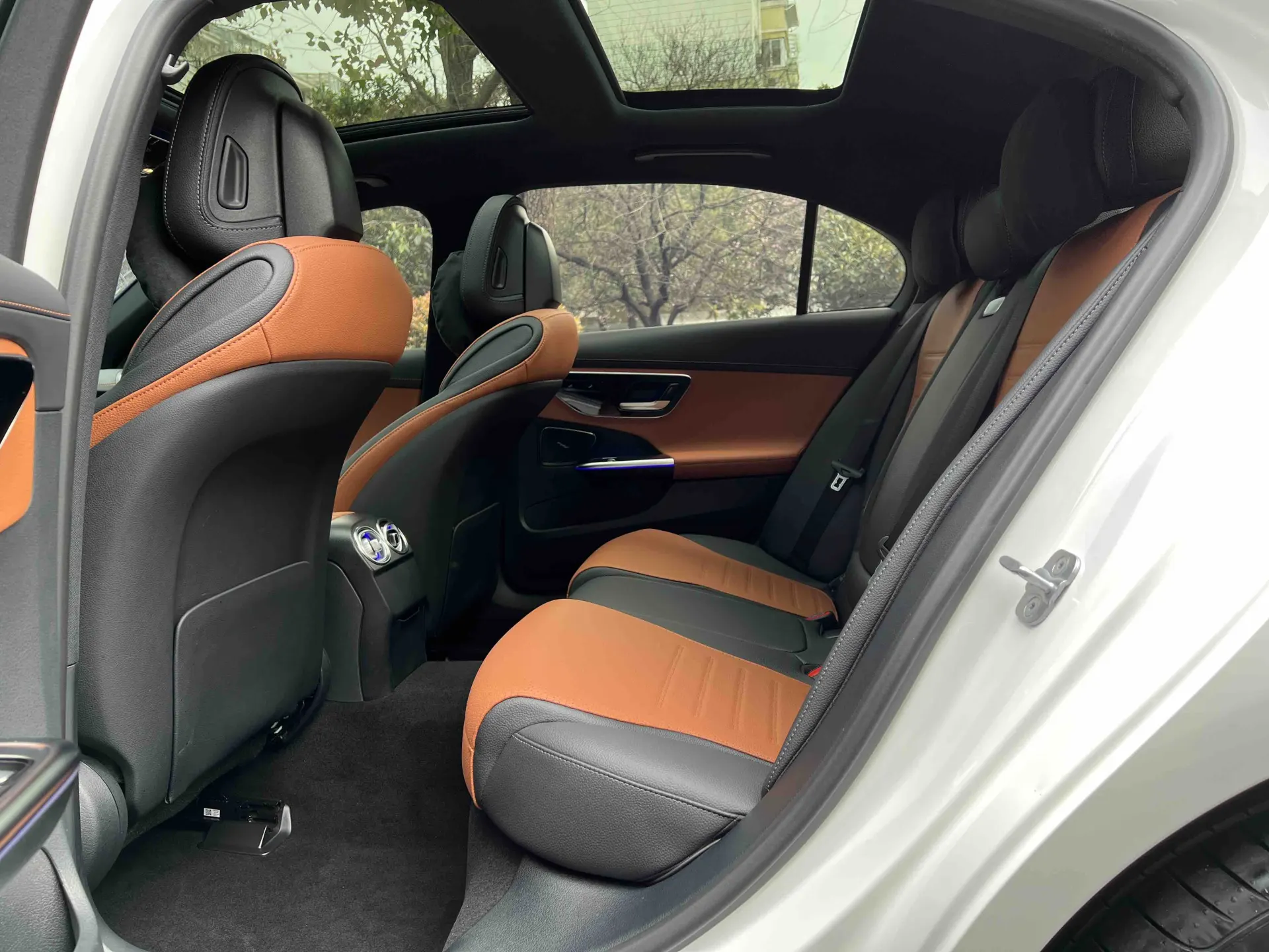Mercedes-Benz C 260 L, 2024 8