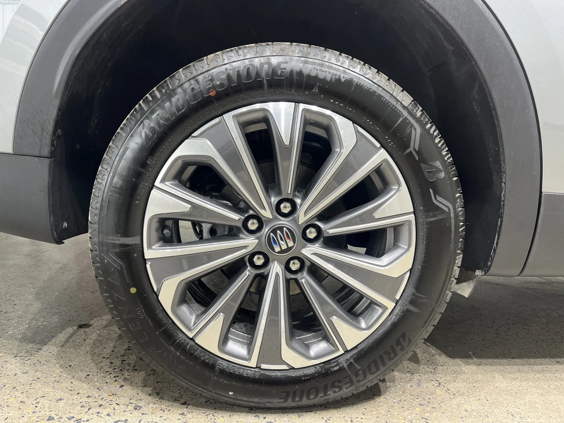 Buick Envision, 2025 9